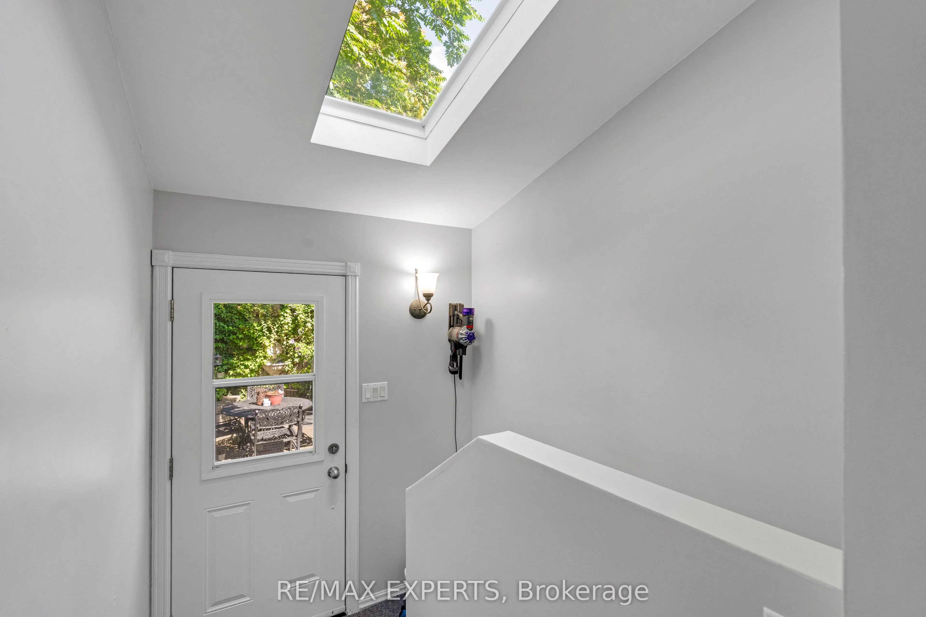 54 Marchmount Road