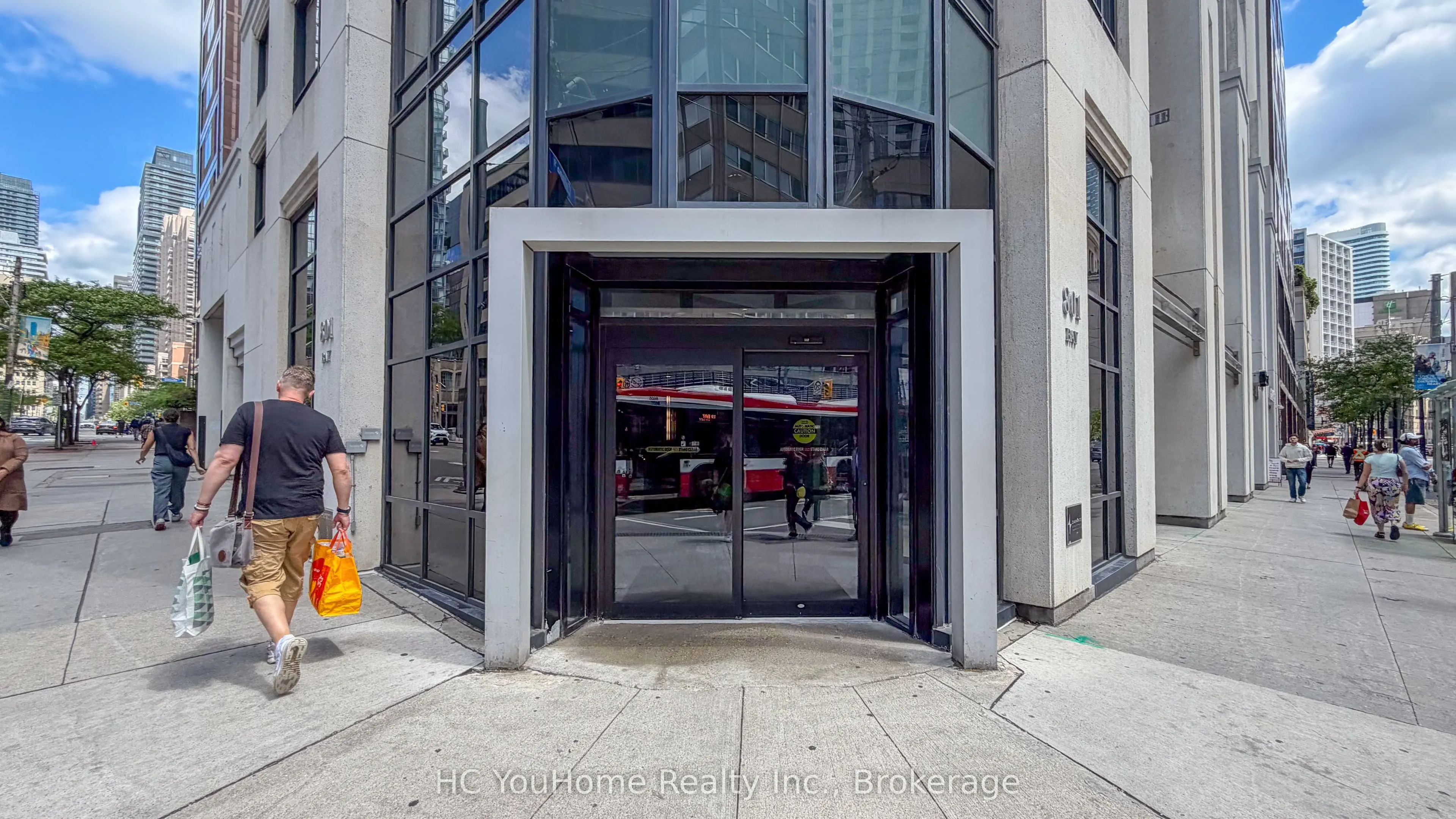 801 Bay Street #607