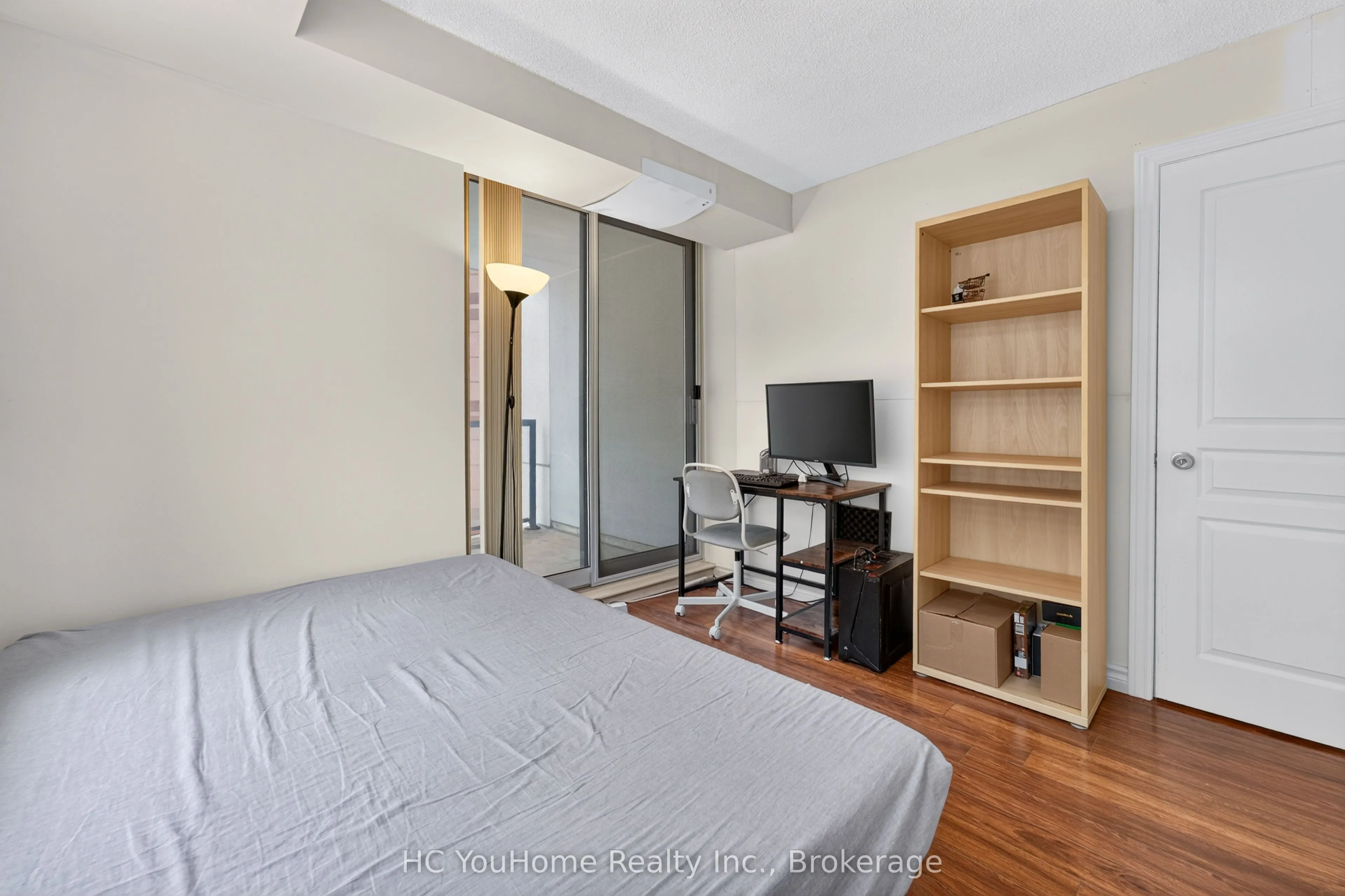 801 Bay Street #607