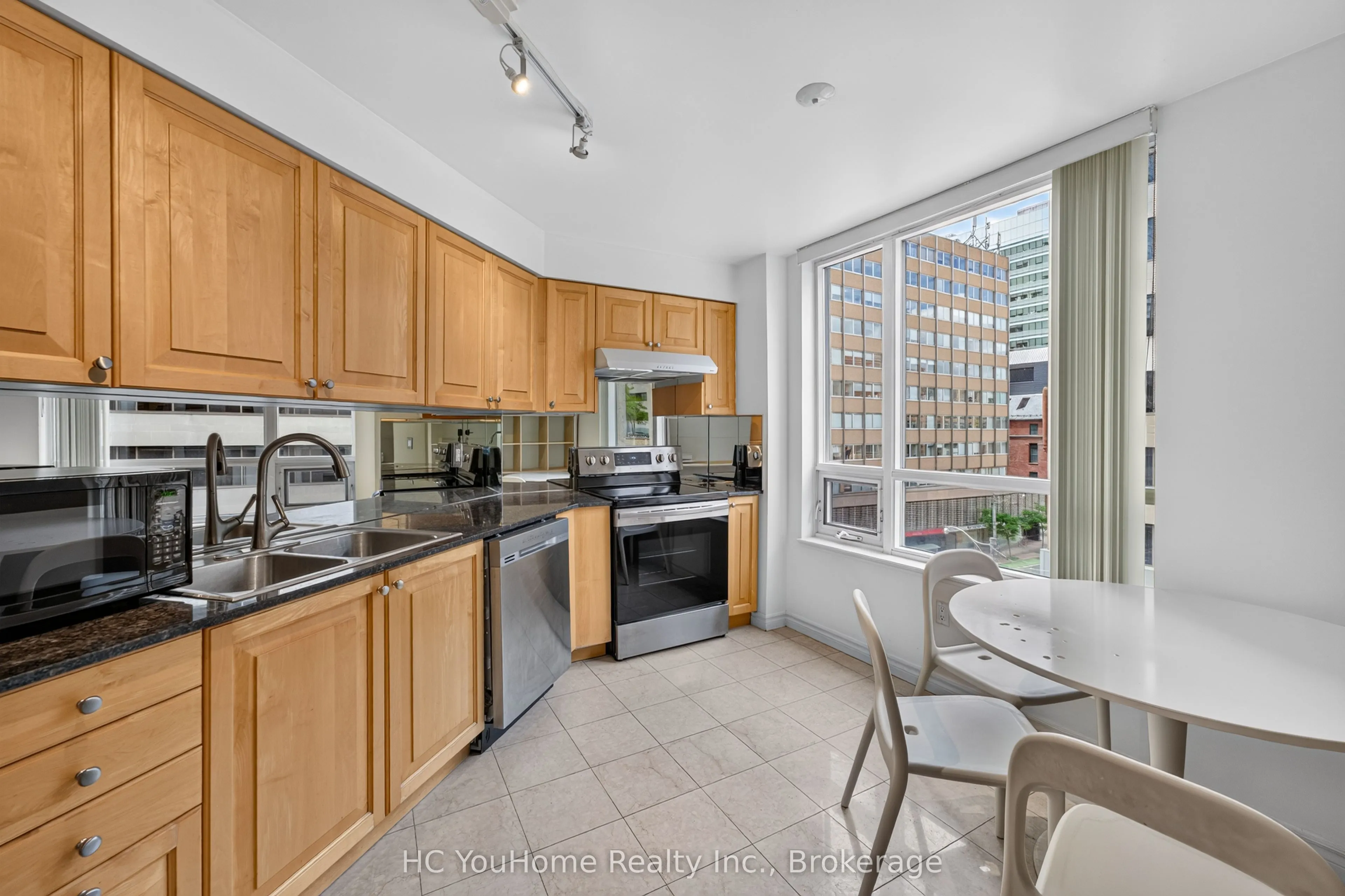 801 Bay Street #607