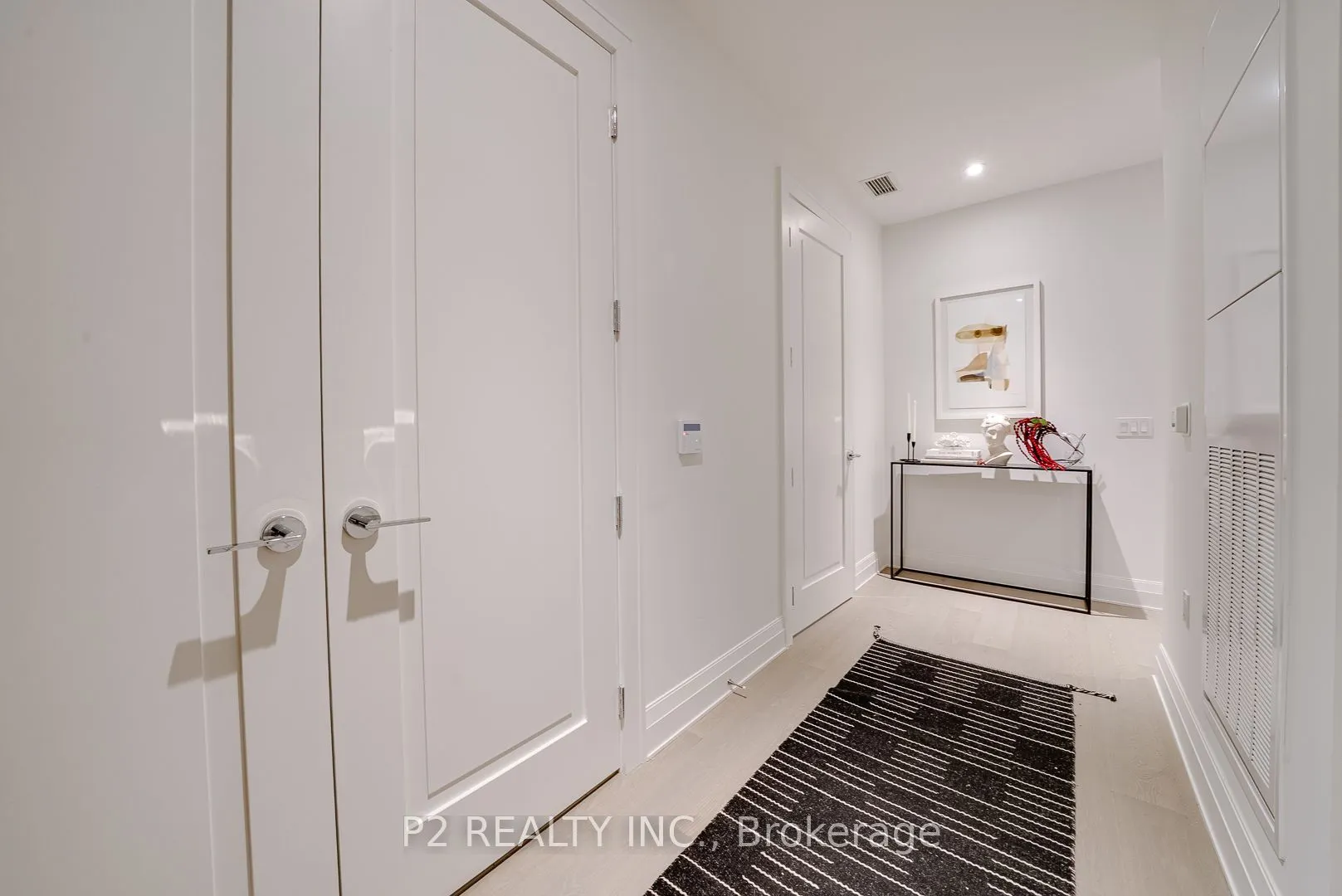 2 Forest Hill #208