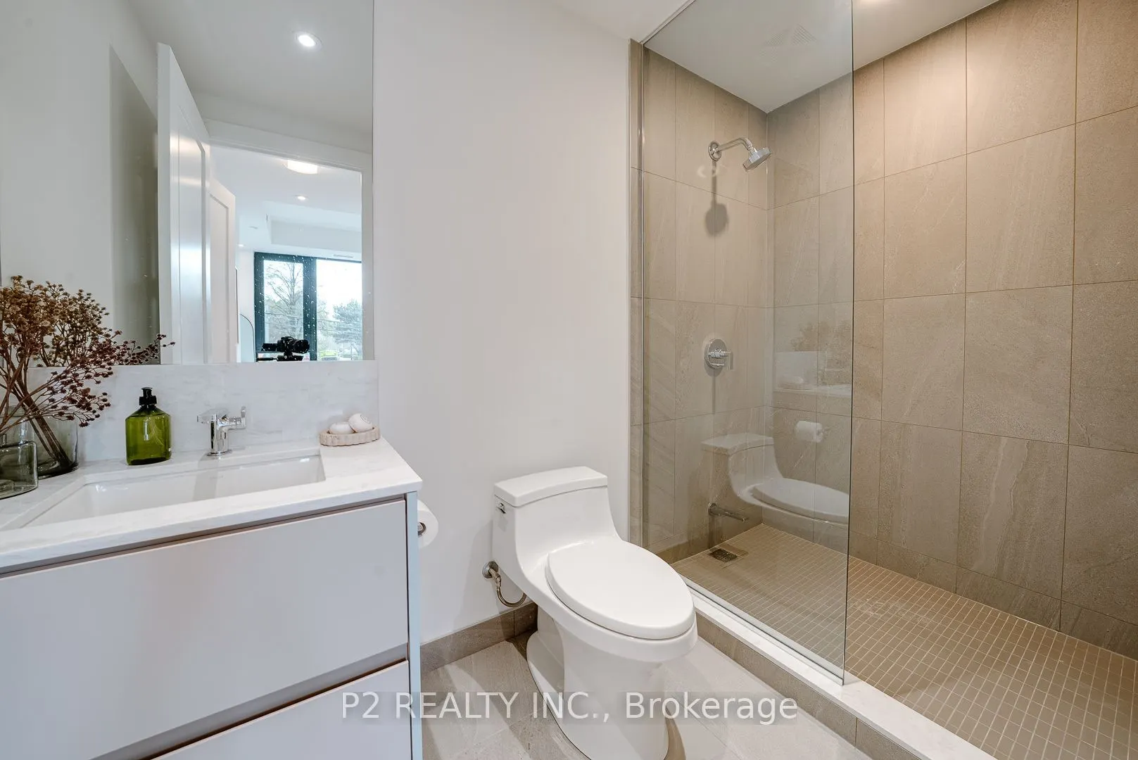 2 Forest Hill #208