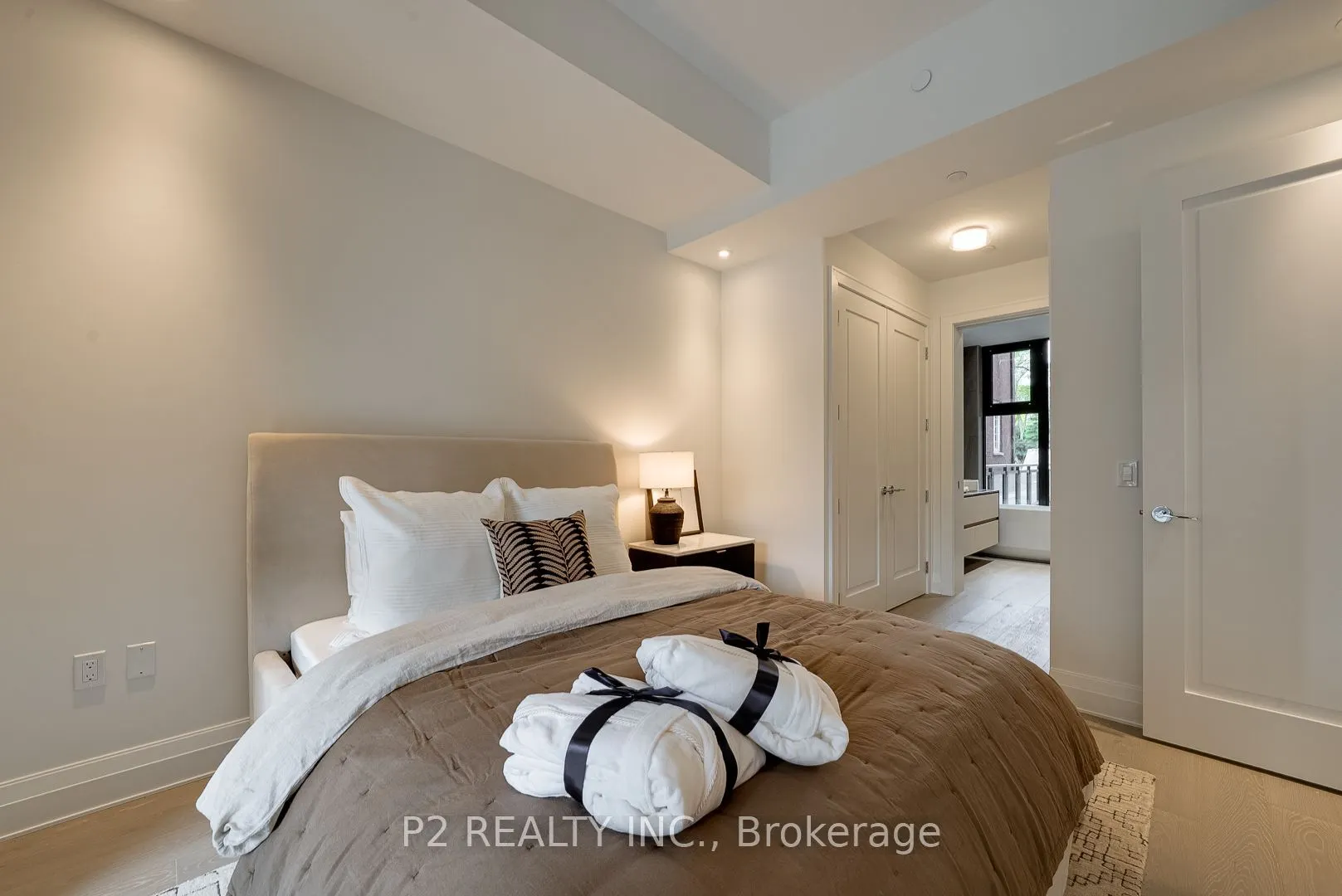 2 Forest Hill #208
