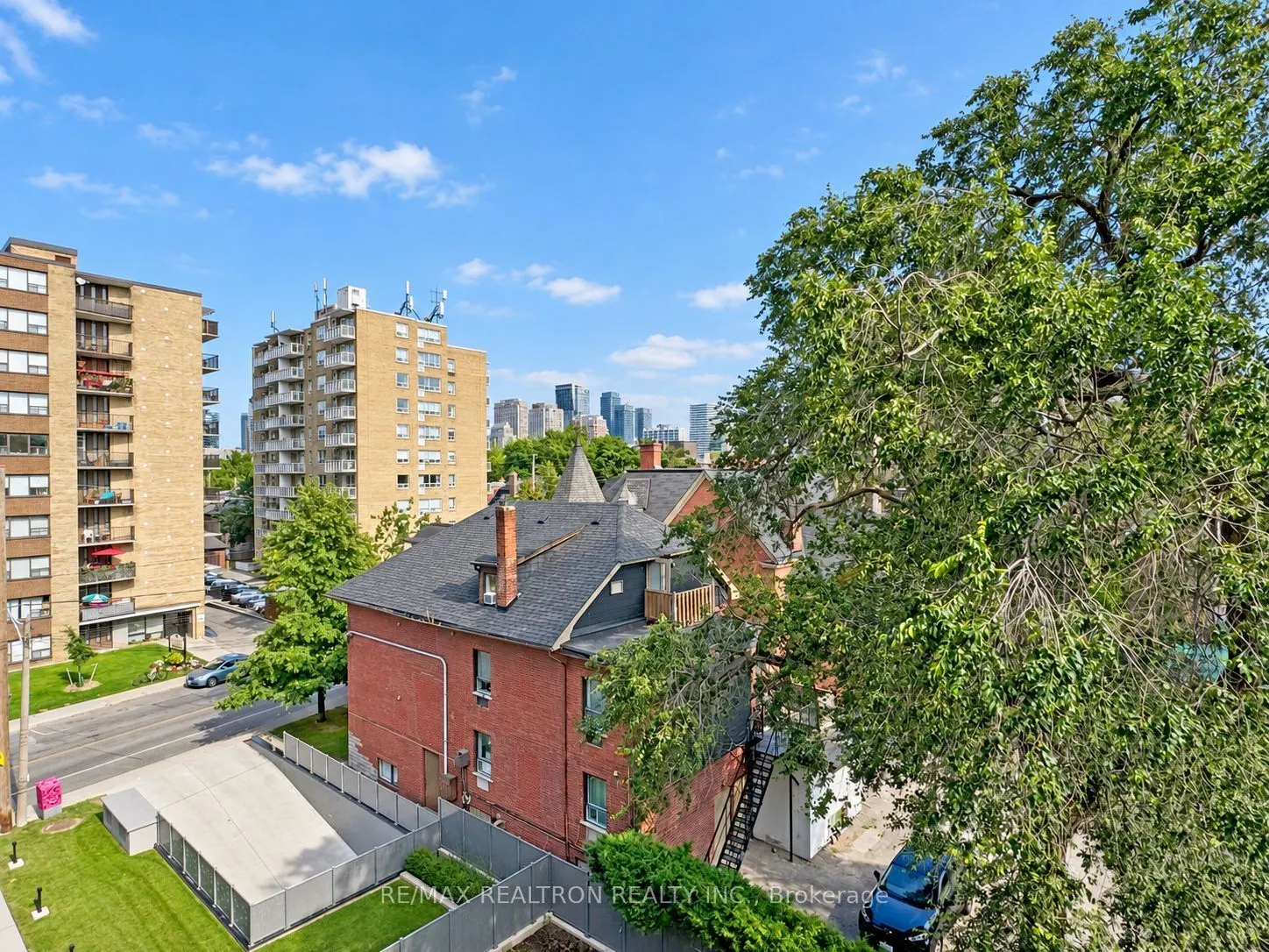 276 St George Street #503