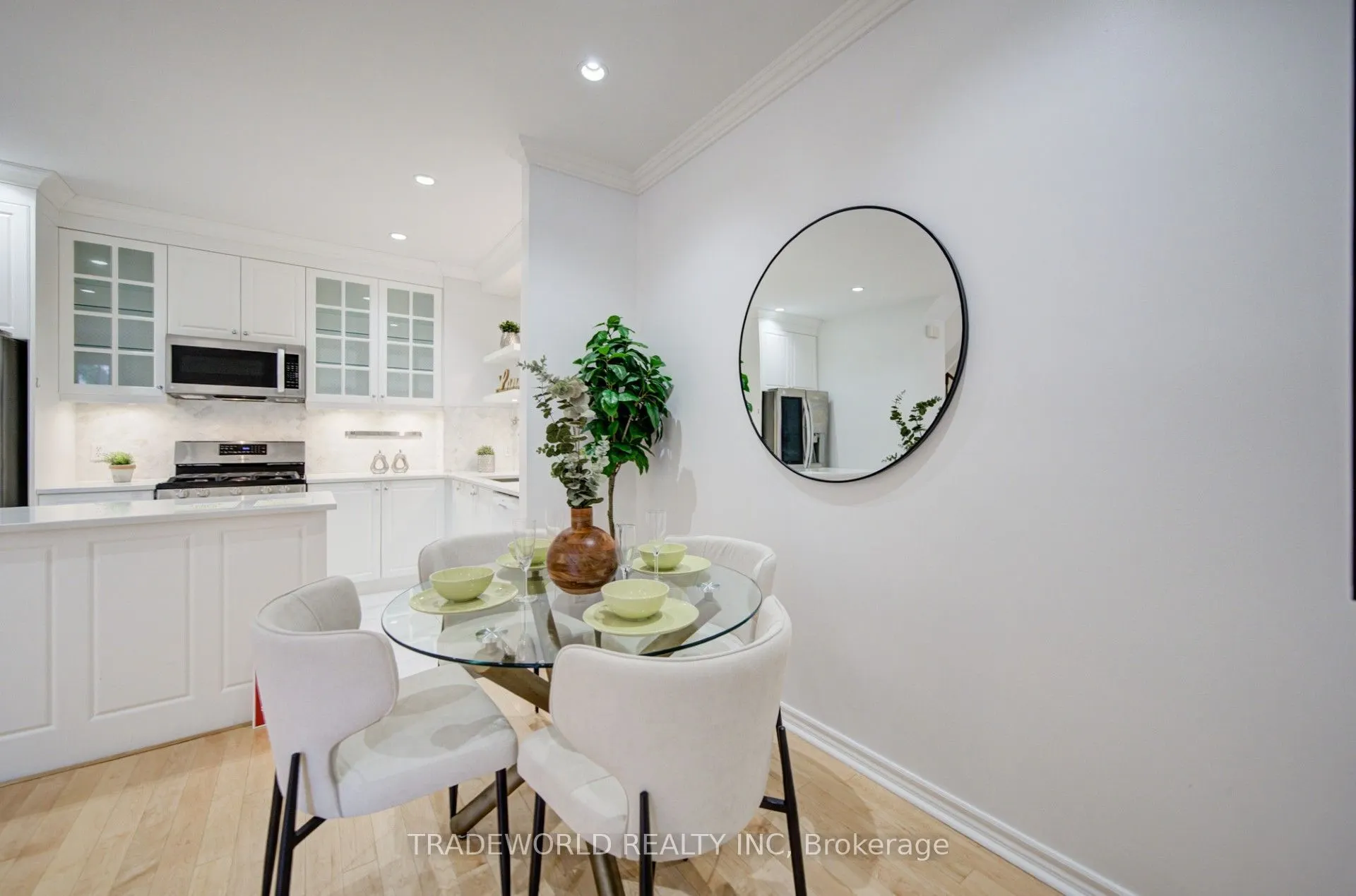 37 Avondale Avenue #513