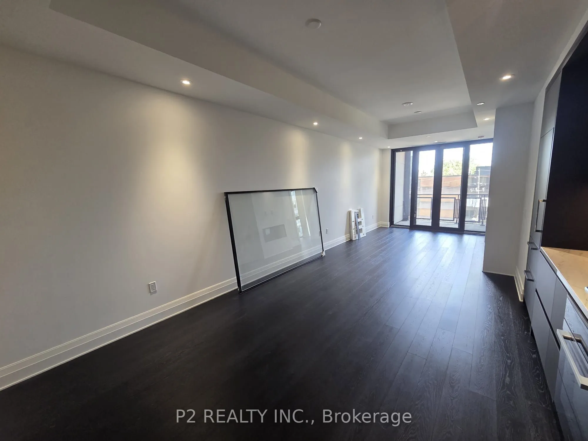 2 Forest Hill #407