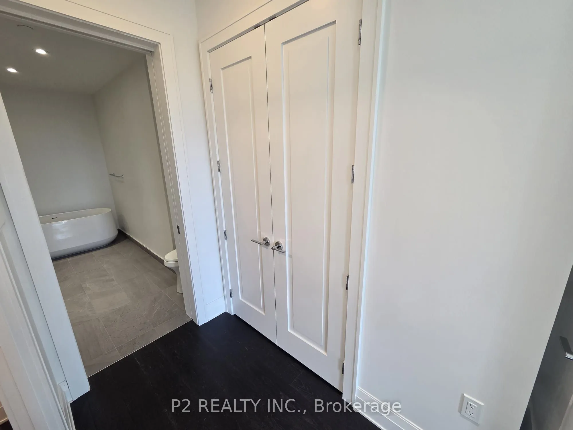 2 Forest Hill #407