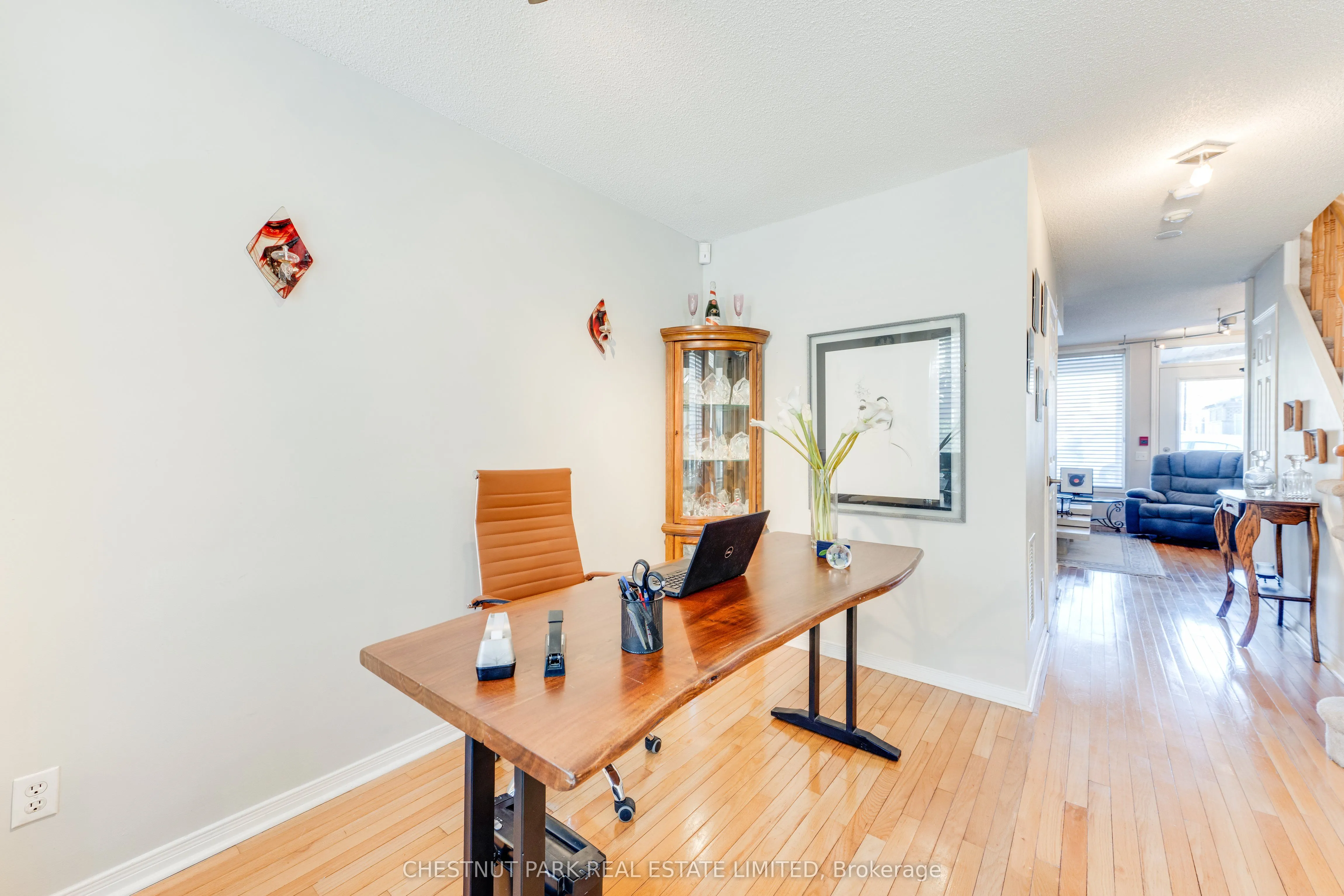 140 Bathurst Street #TH8