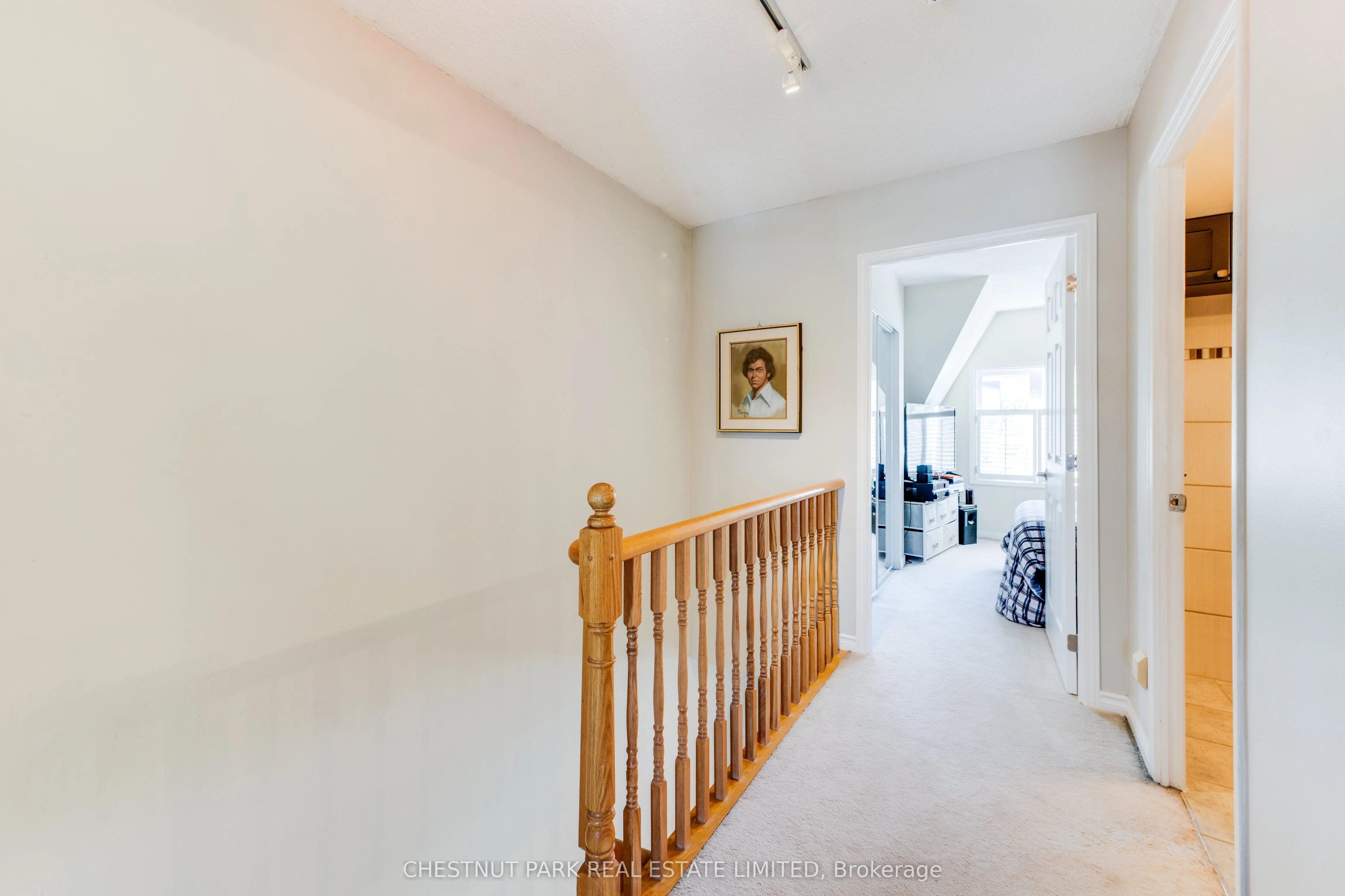 140 Bathurst Street #TH8