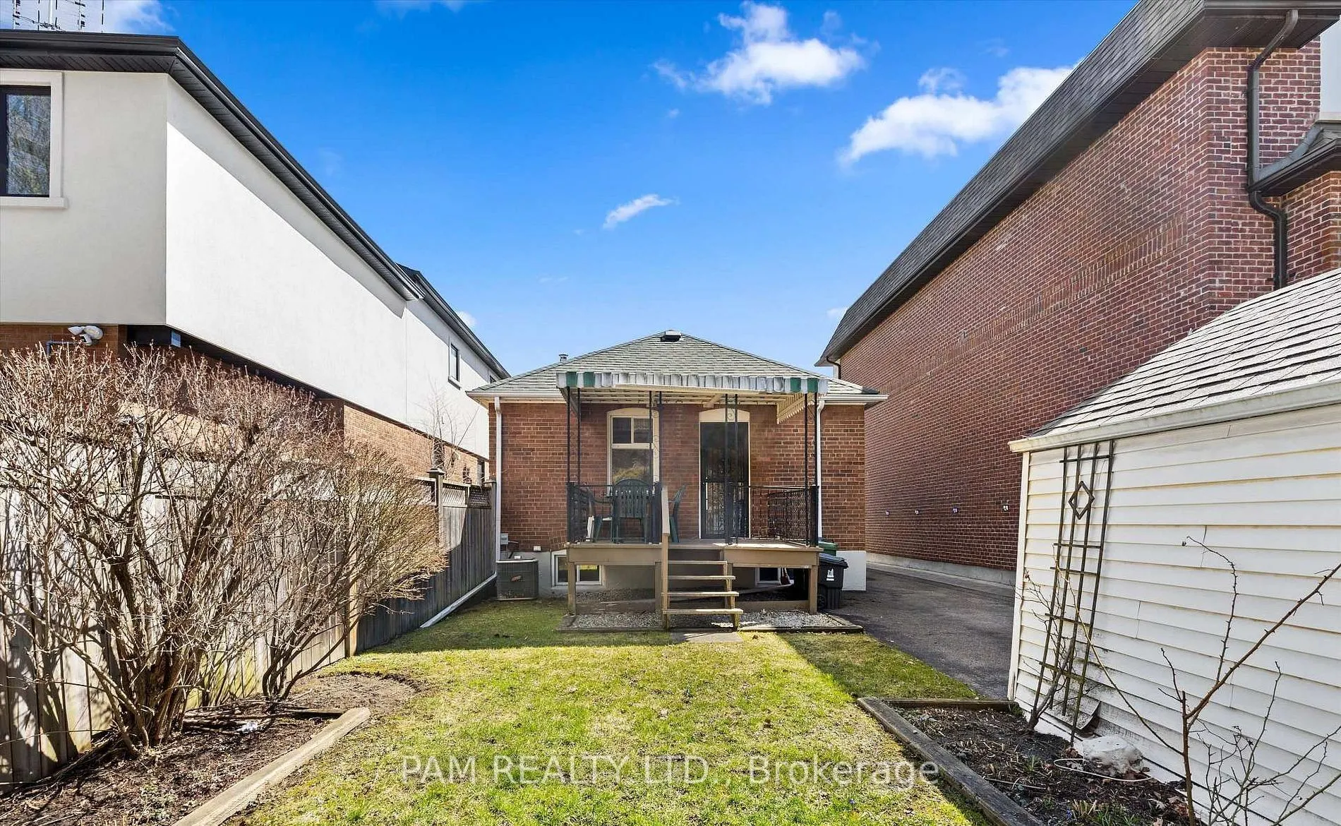42 Parklea Drive