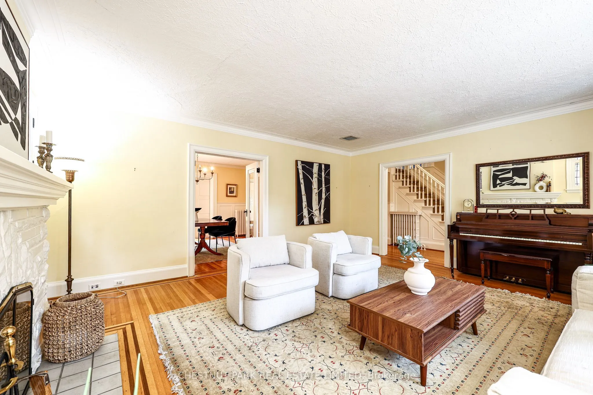 98 St. Leonards Avenue