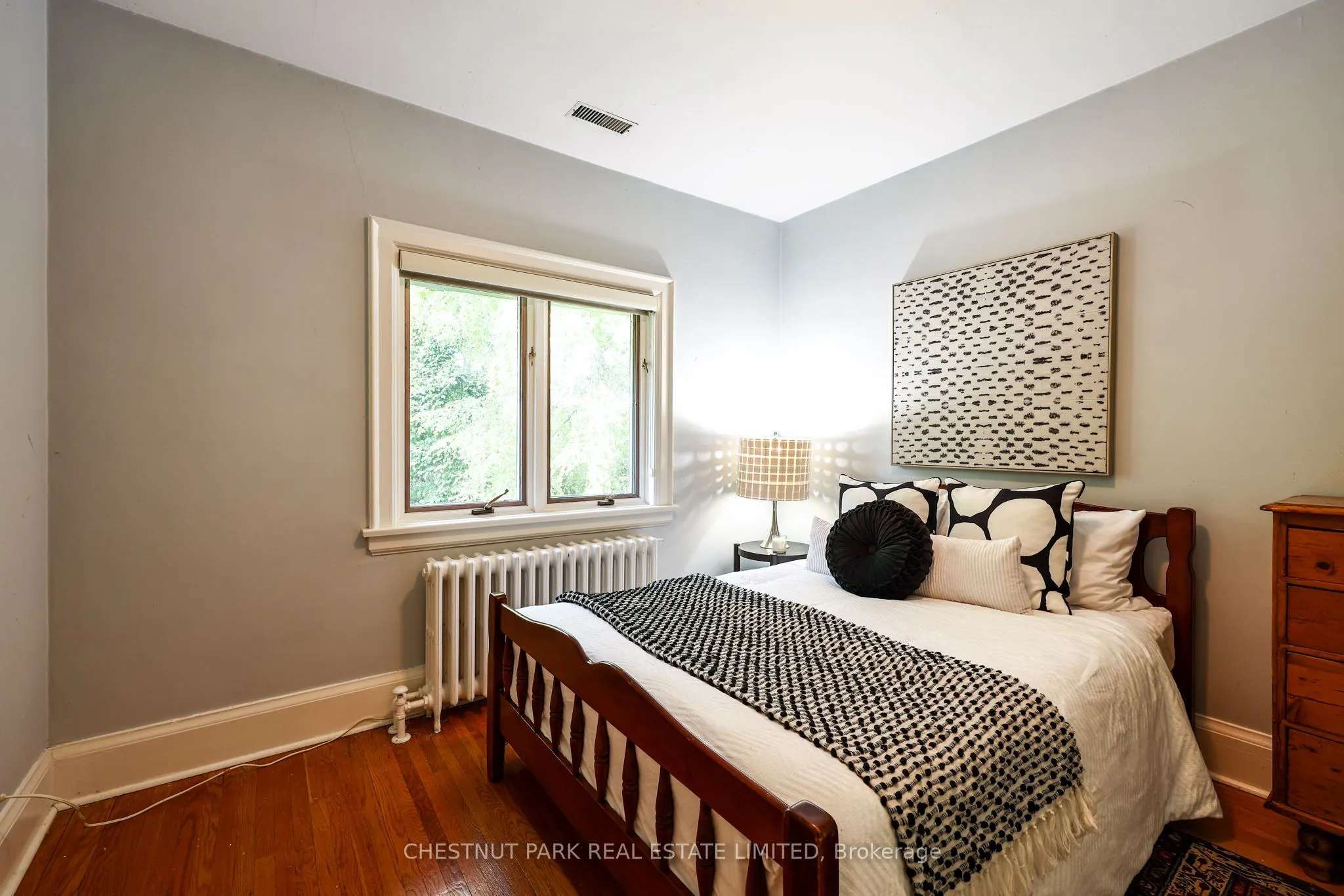 98 St. Leonards Avenue