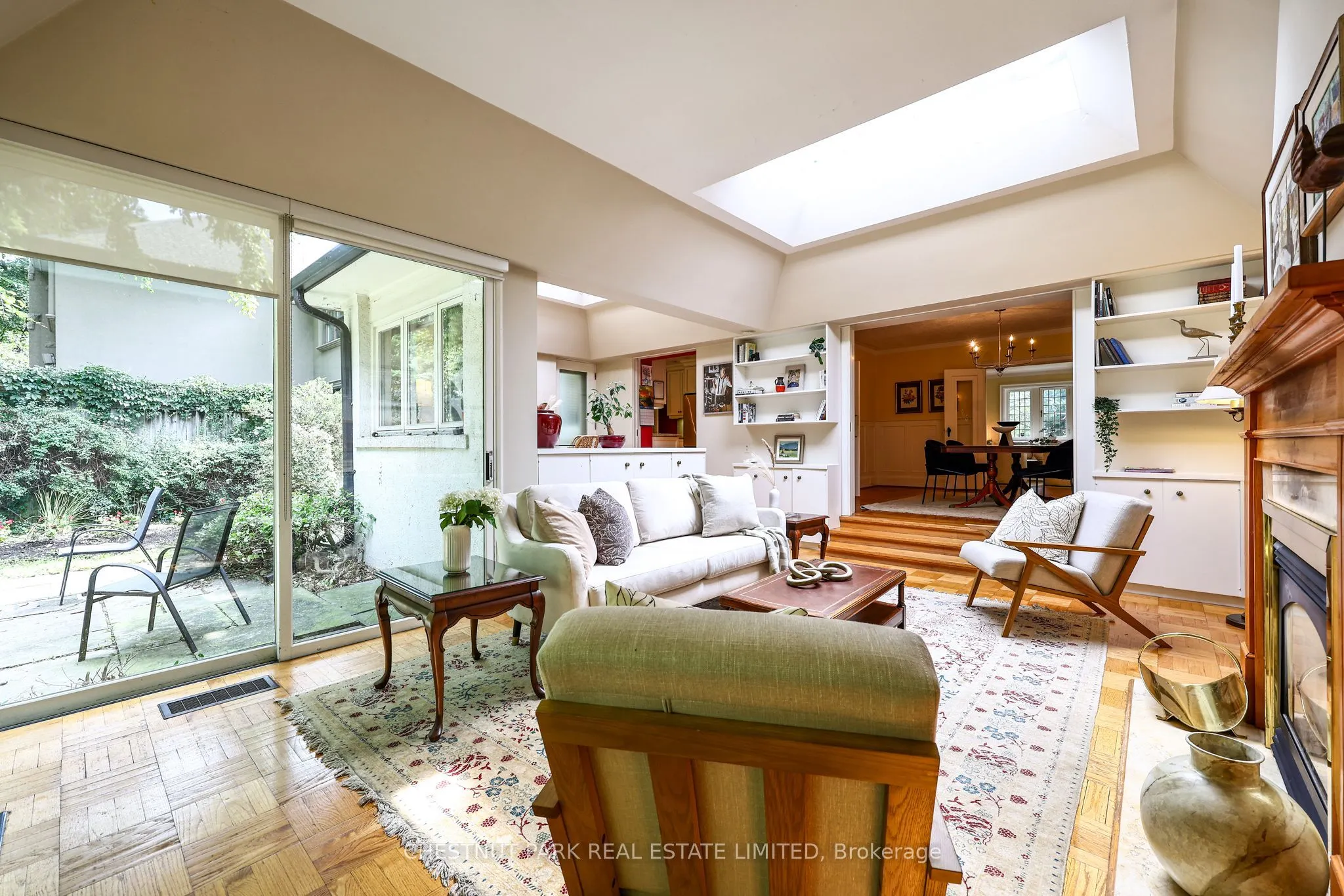 98 St. Leonards Avenue