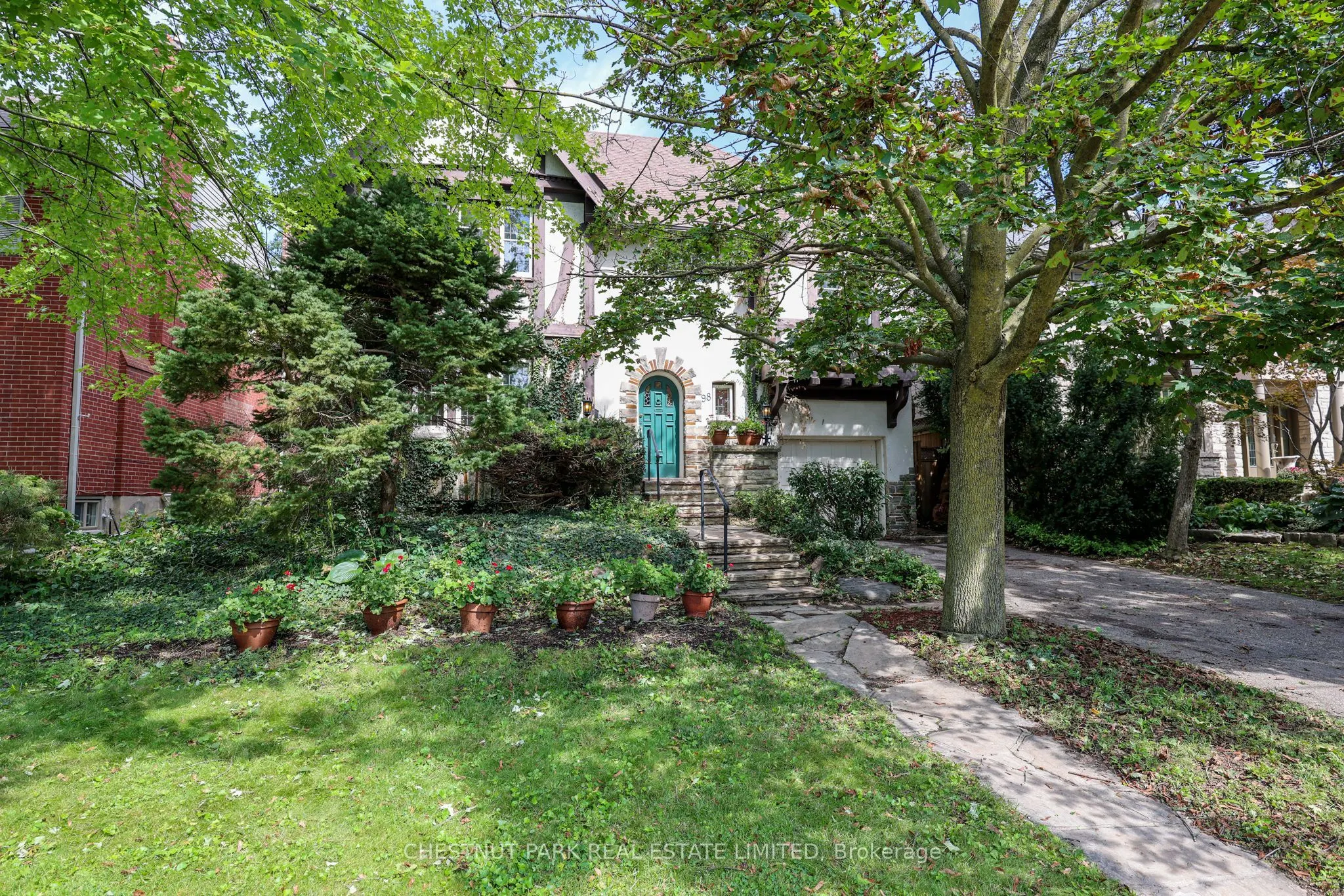 98 St. Leonards Avenue