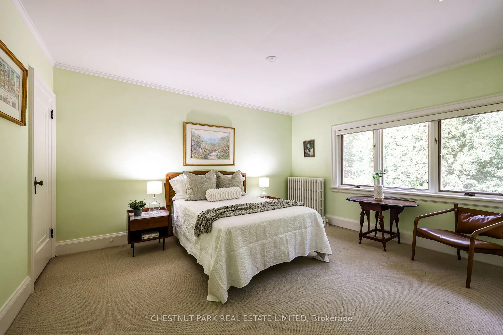 98 St. Leonards Avenue