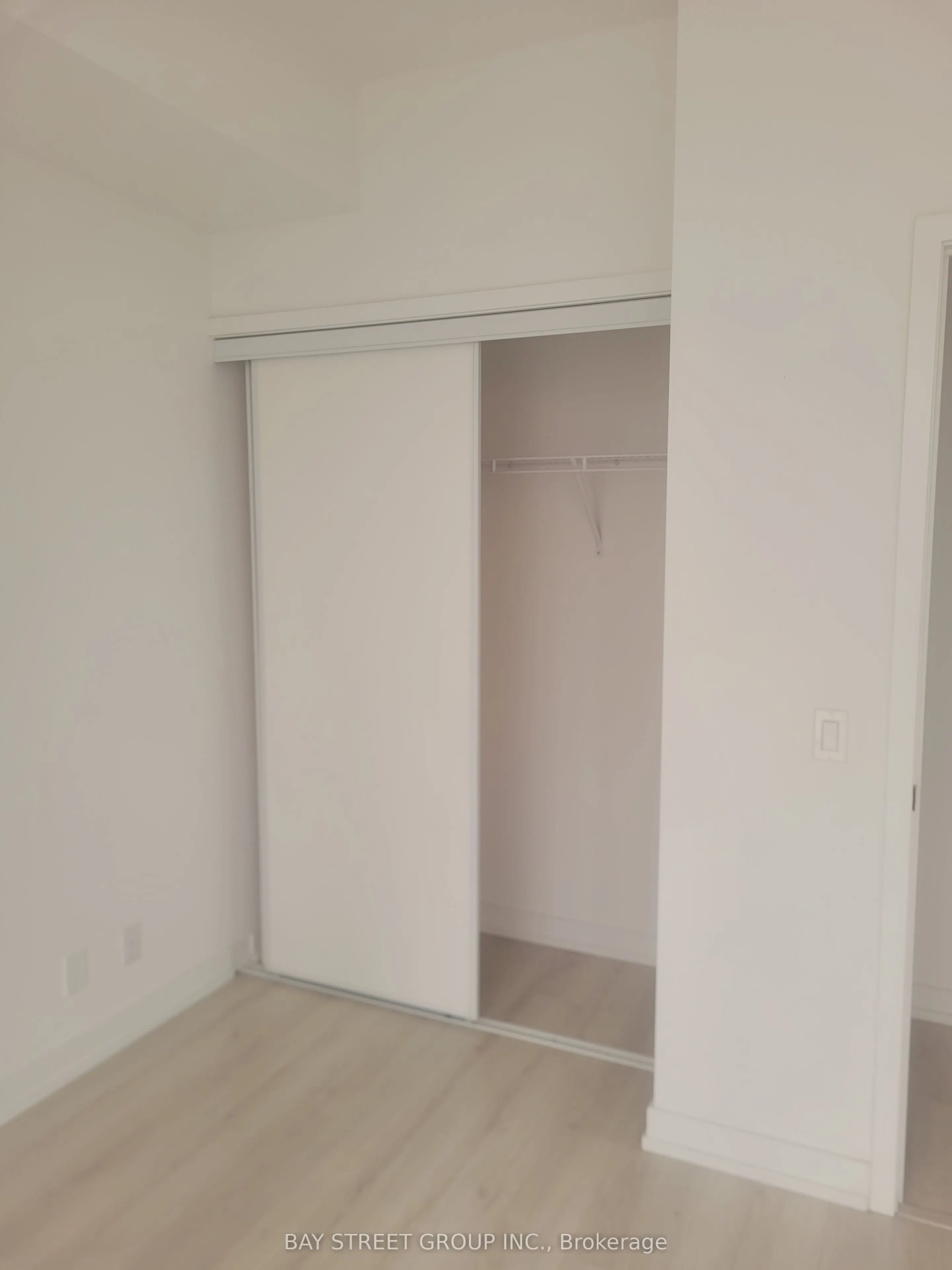 33 Helendale Avenue #2108