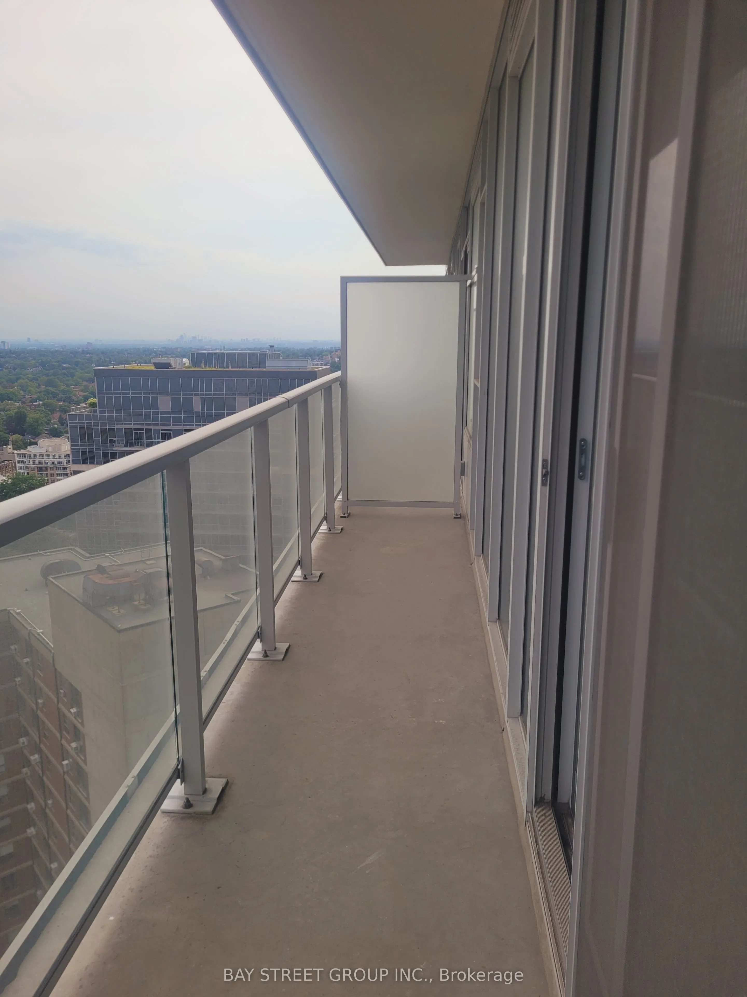 33 Helendale Avenue #2108
