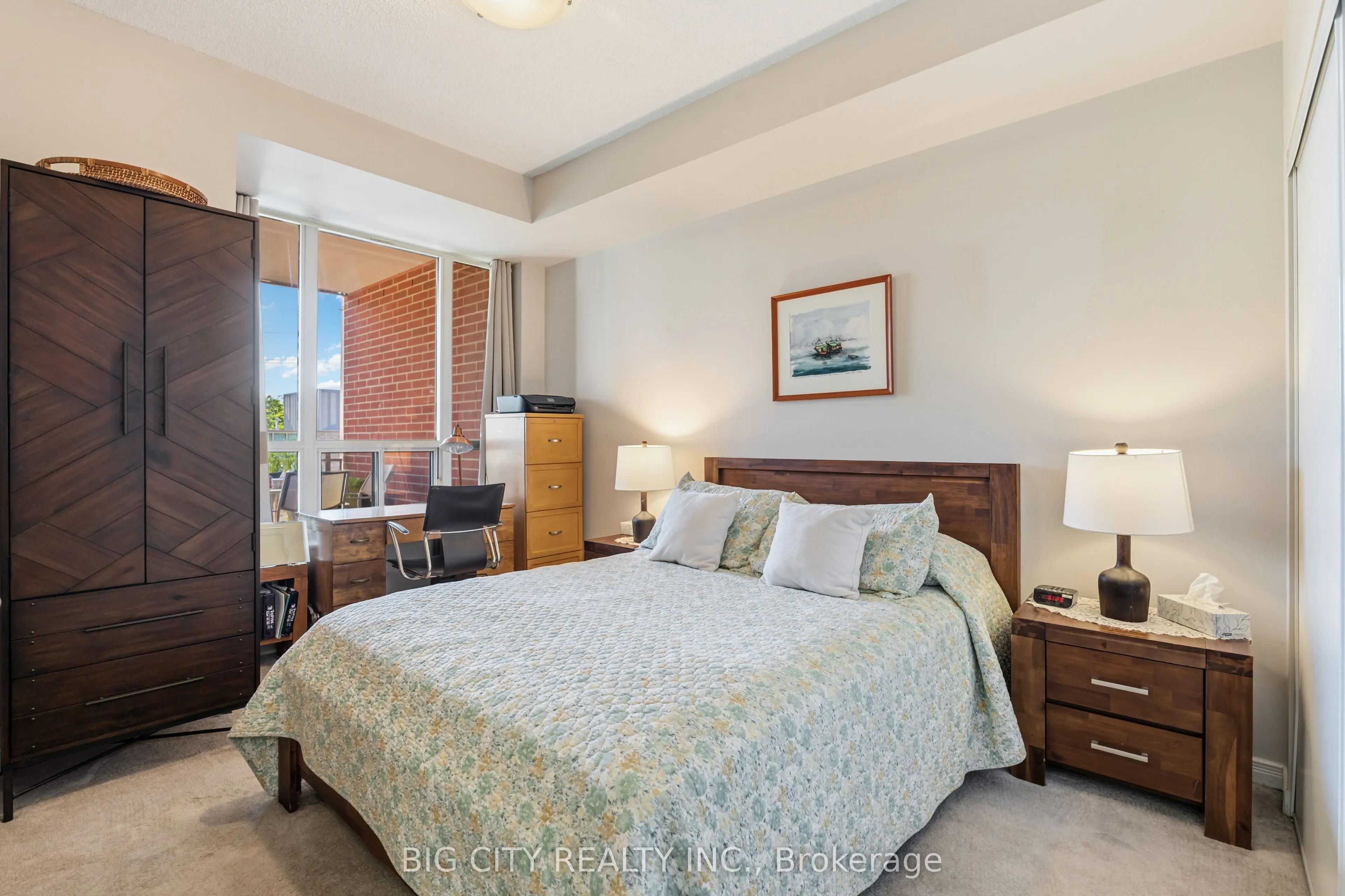 455 Rosewell Avenue #412