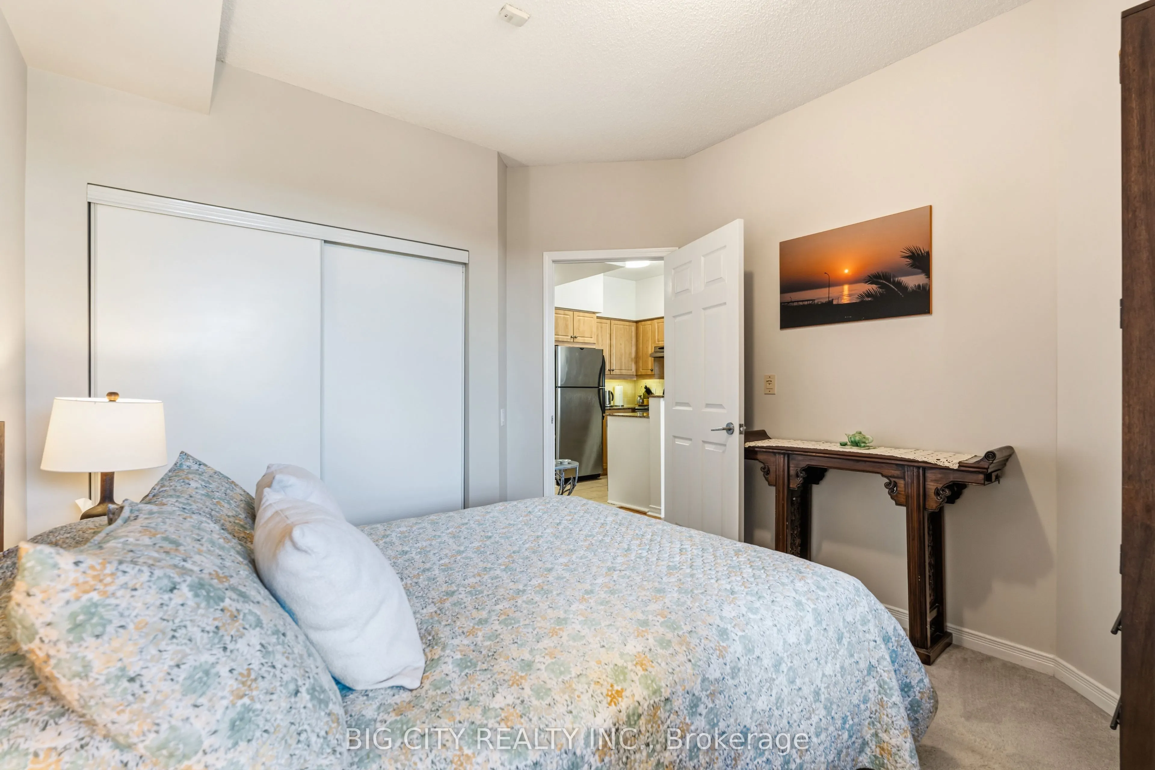 455 Rosewell Avenue #412