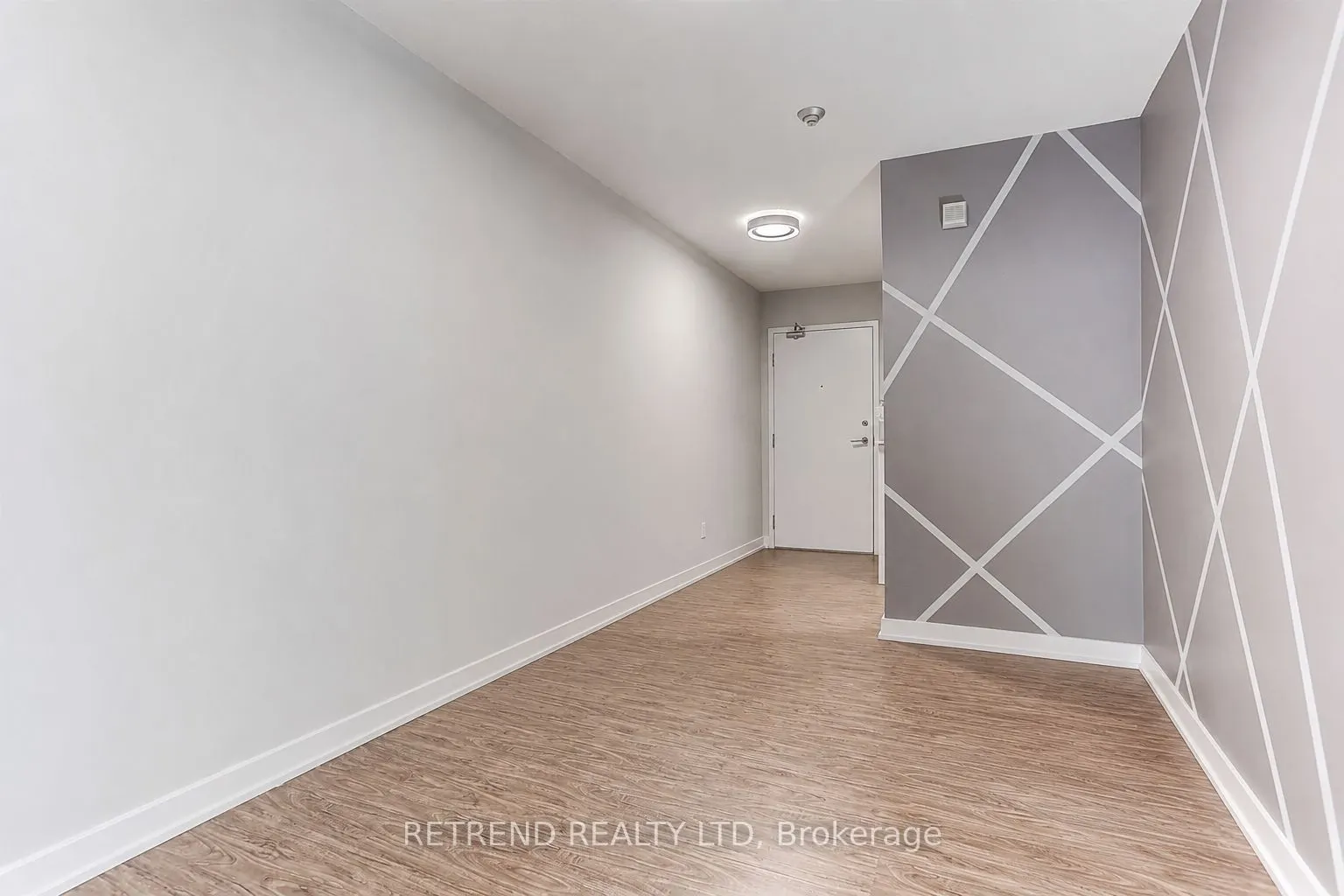 33 Singer Court #1211