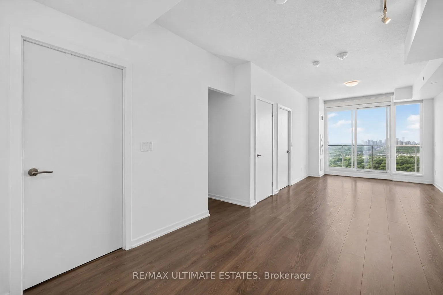 32 Forest Manor Road #2301