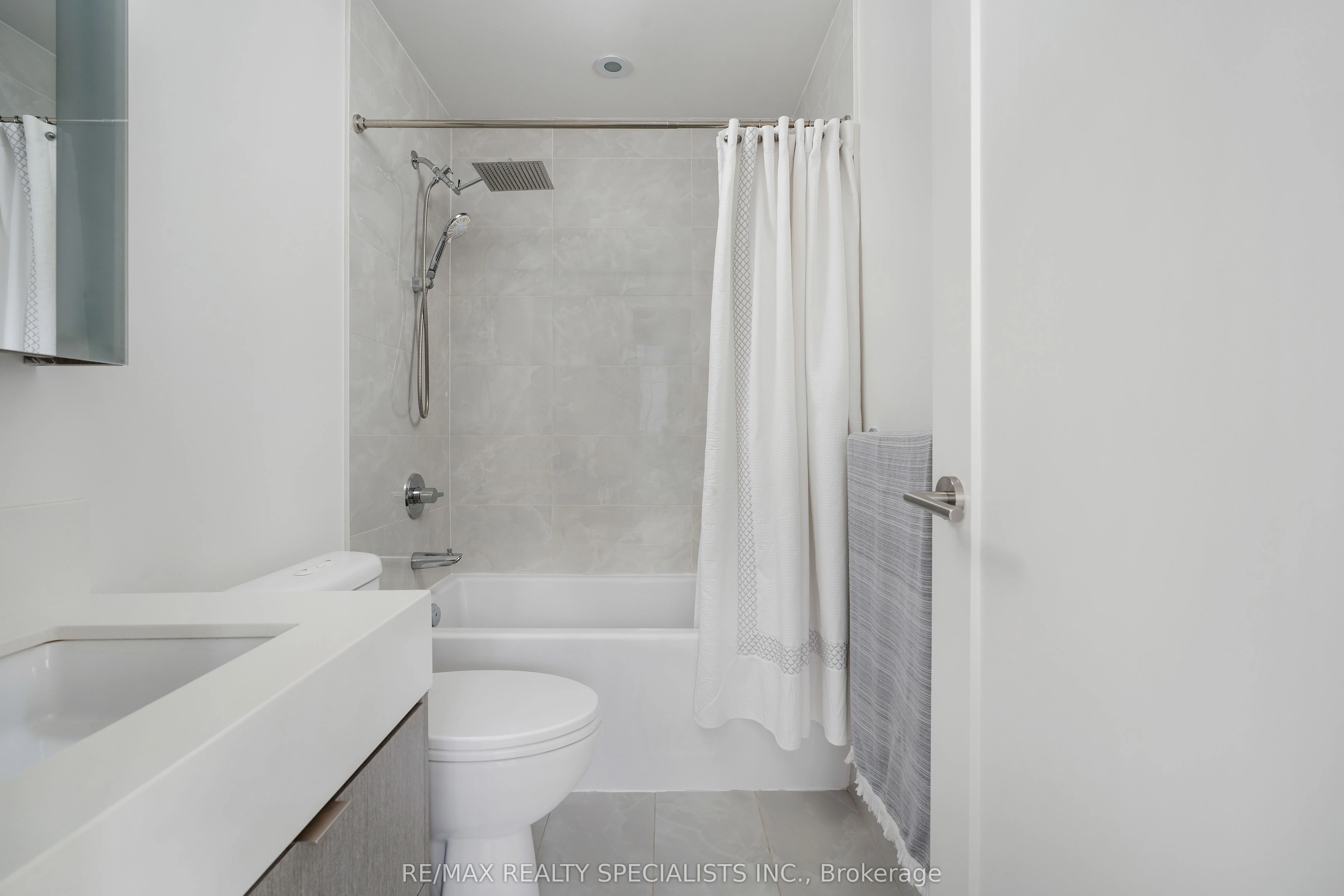 10 York Street #4303