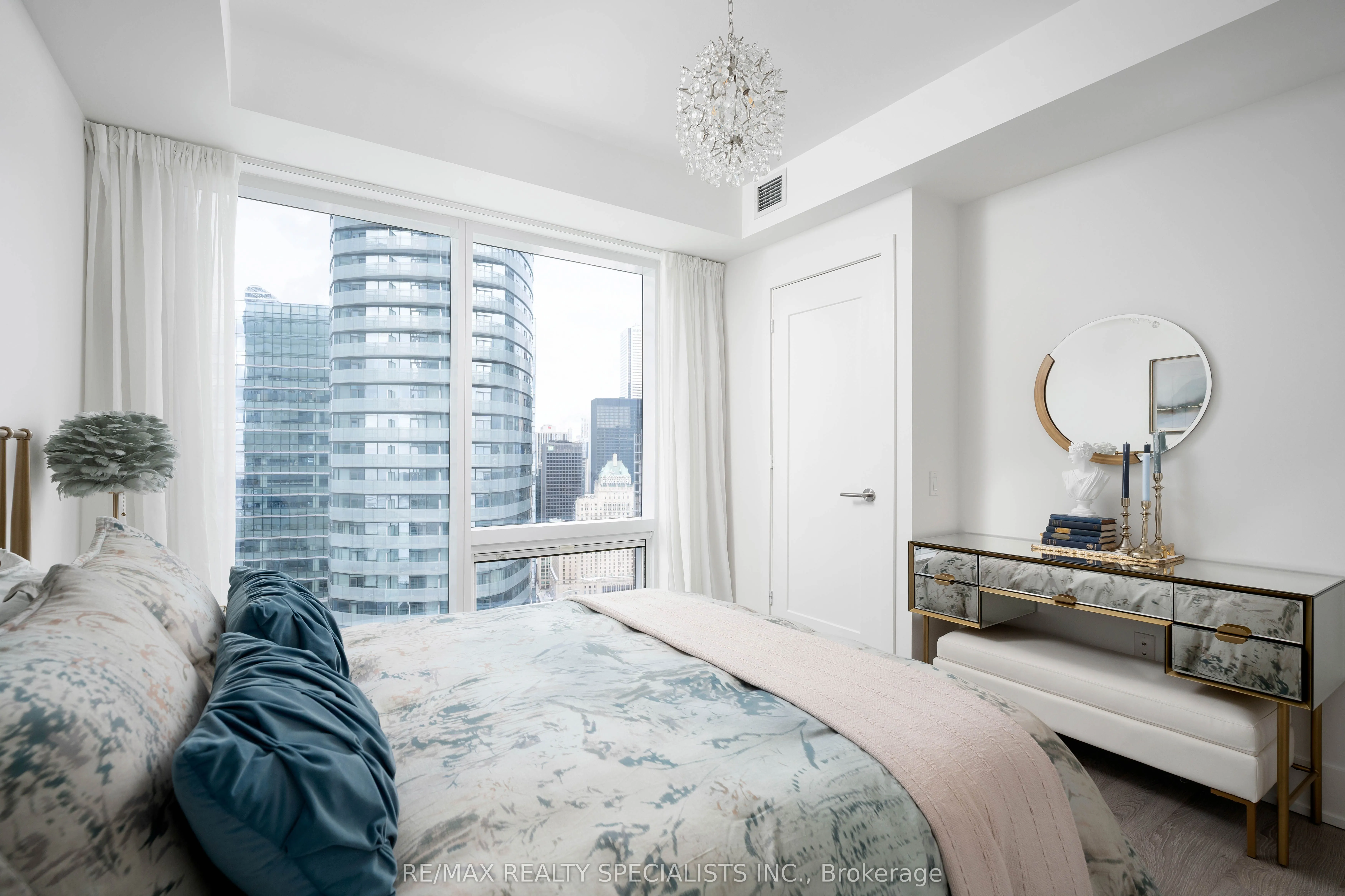 10 York Street #4303