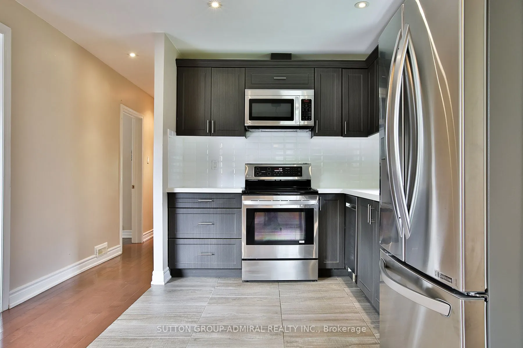 33 Regina Avenue