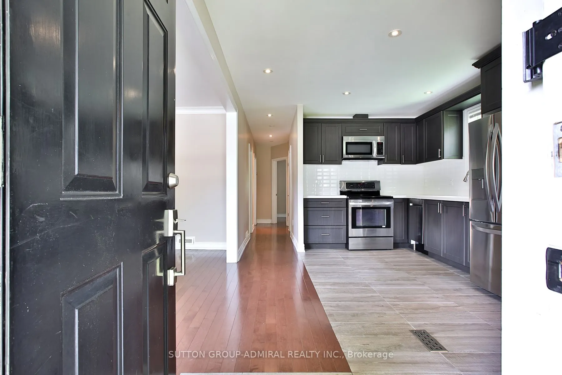 33 Regina Avenue