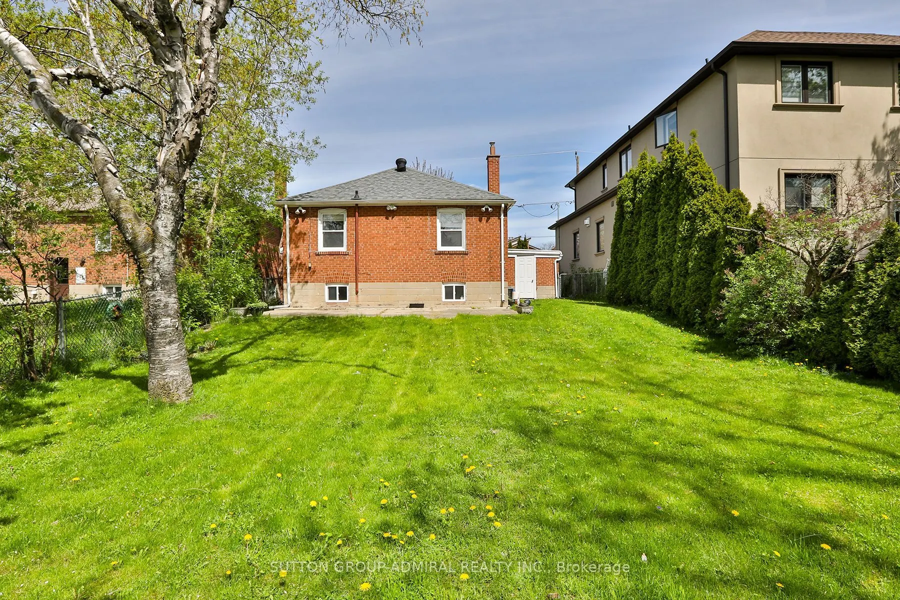 33 Regina Avenue