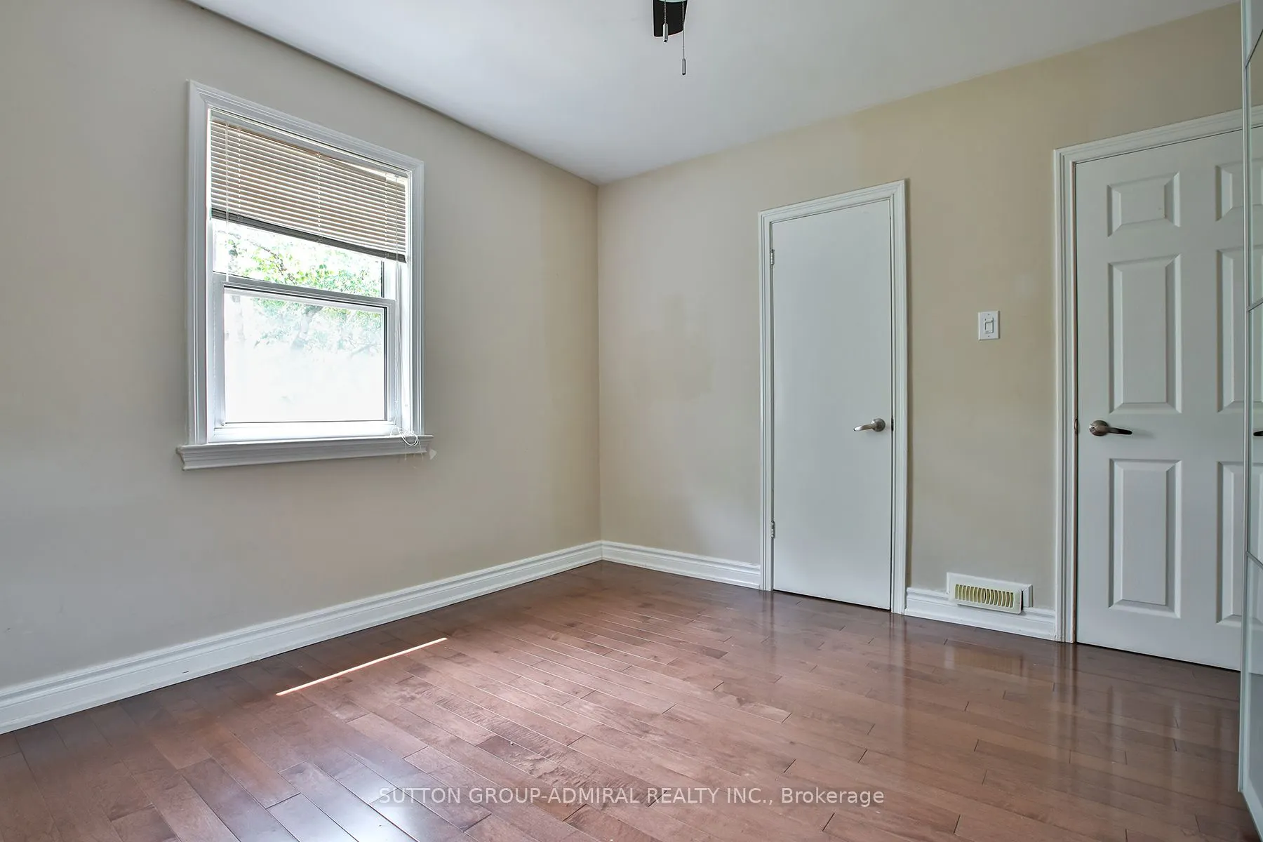 33 Regina Avenue