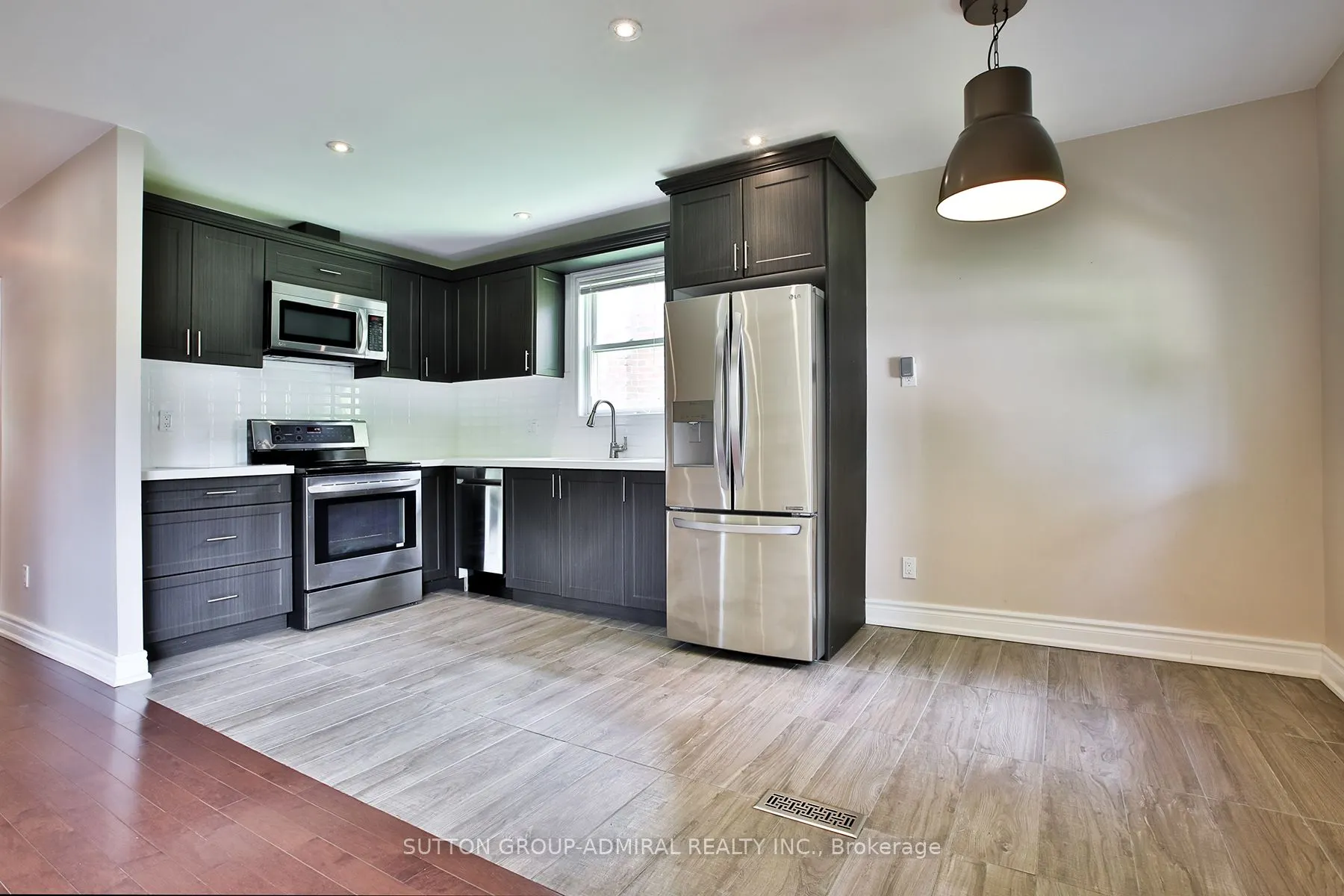 33 Regina Avenue