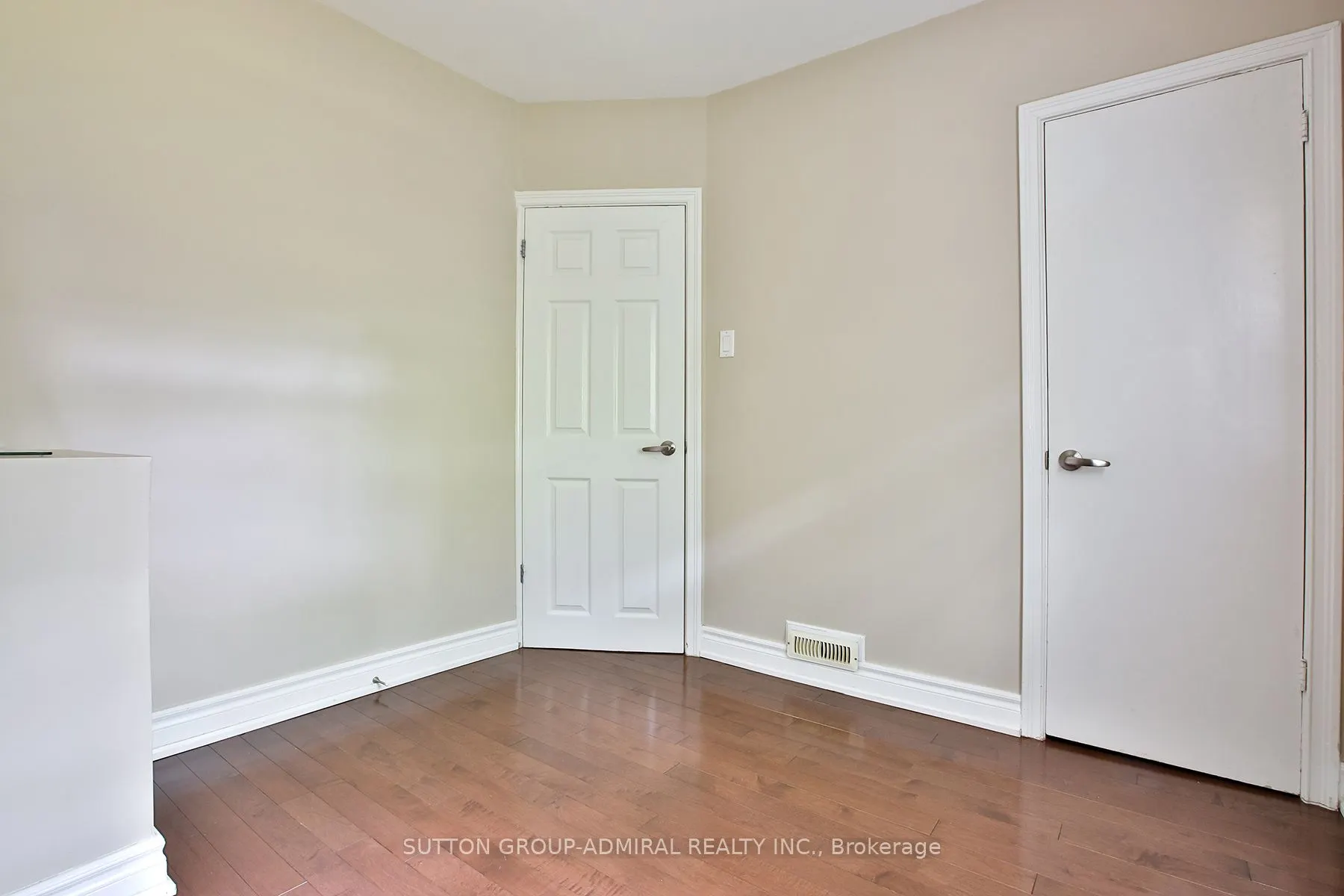 33 Regina Avenue