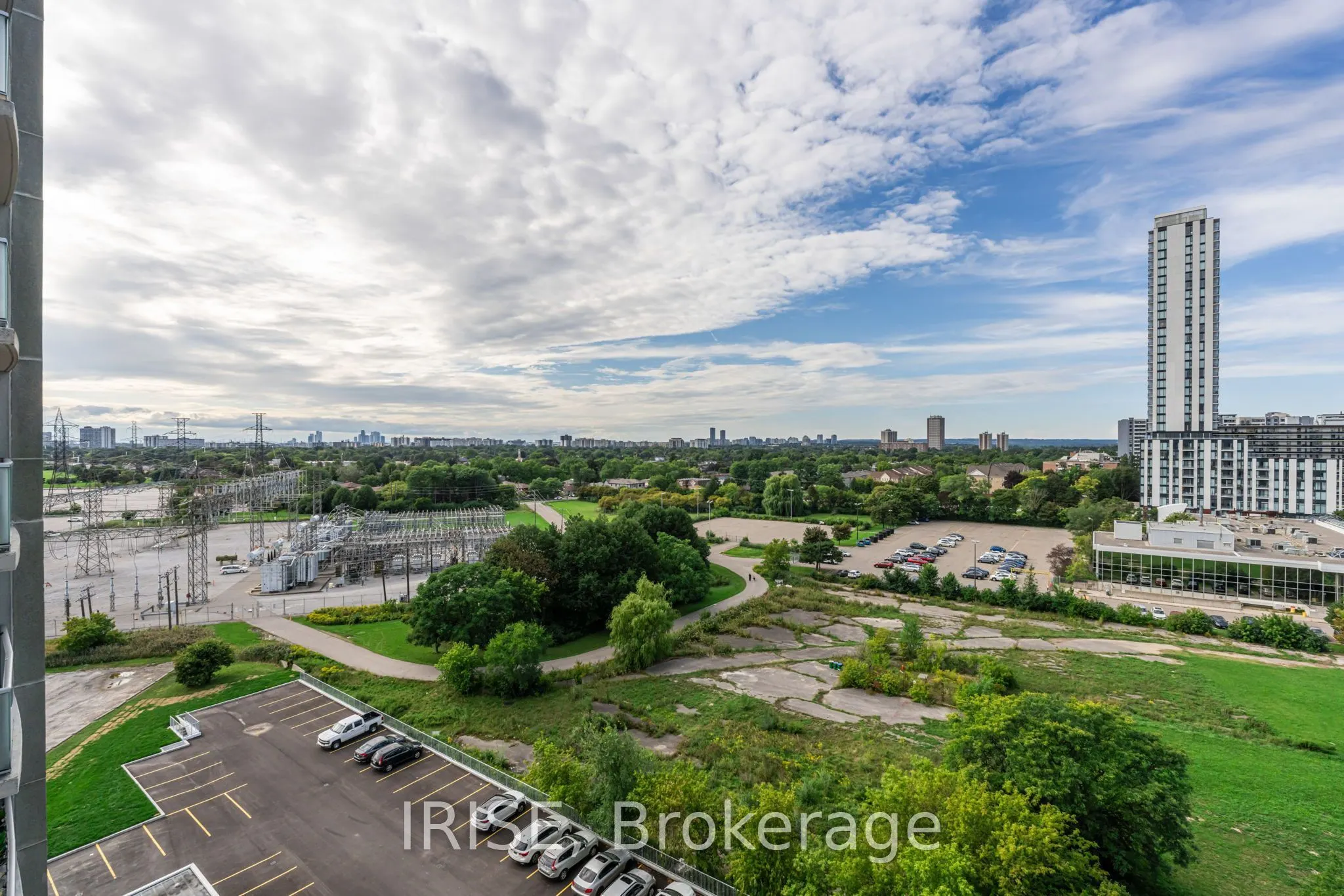5740 Yonge Street #1006