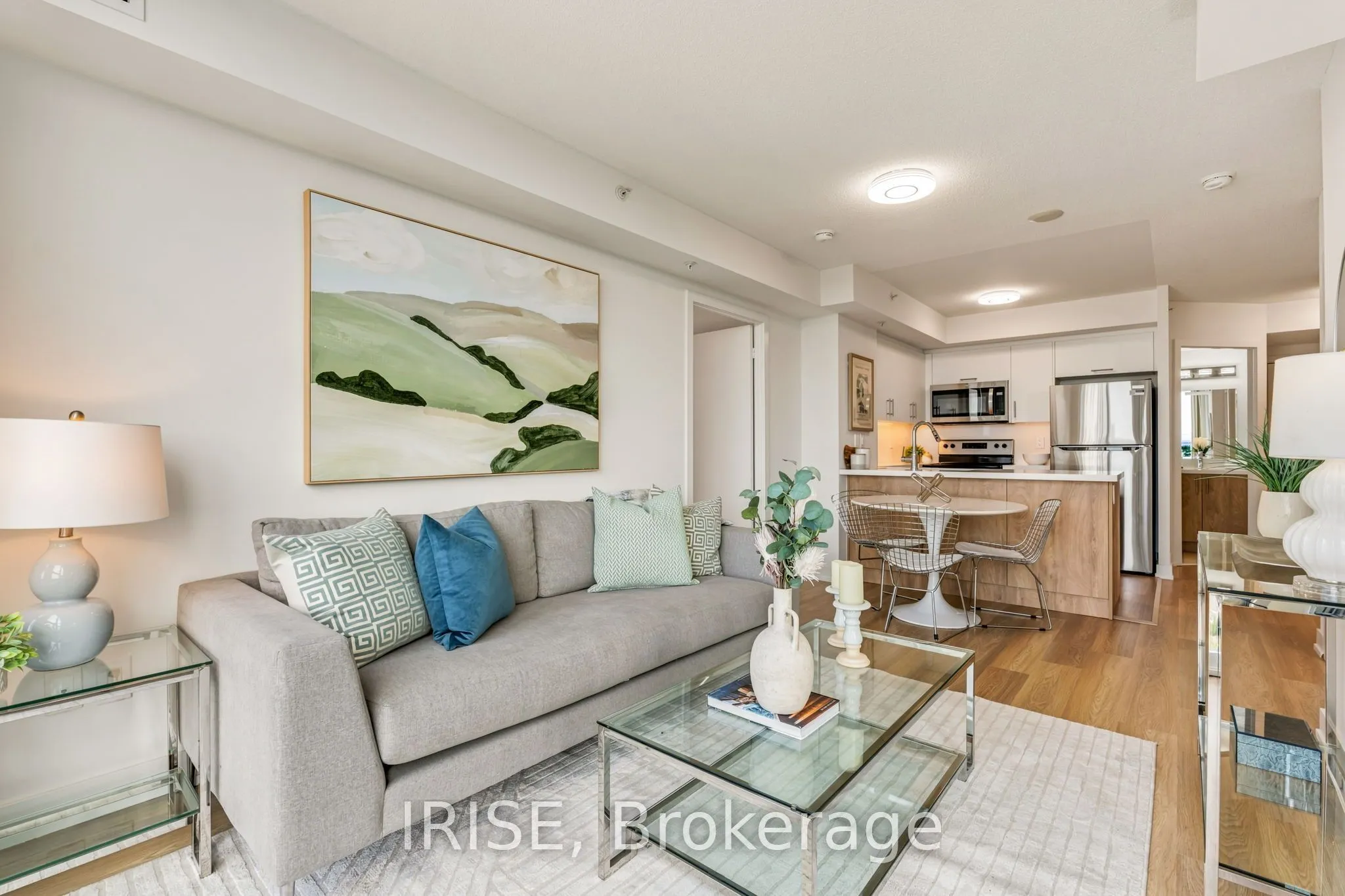 5740 Yonge Street #1006