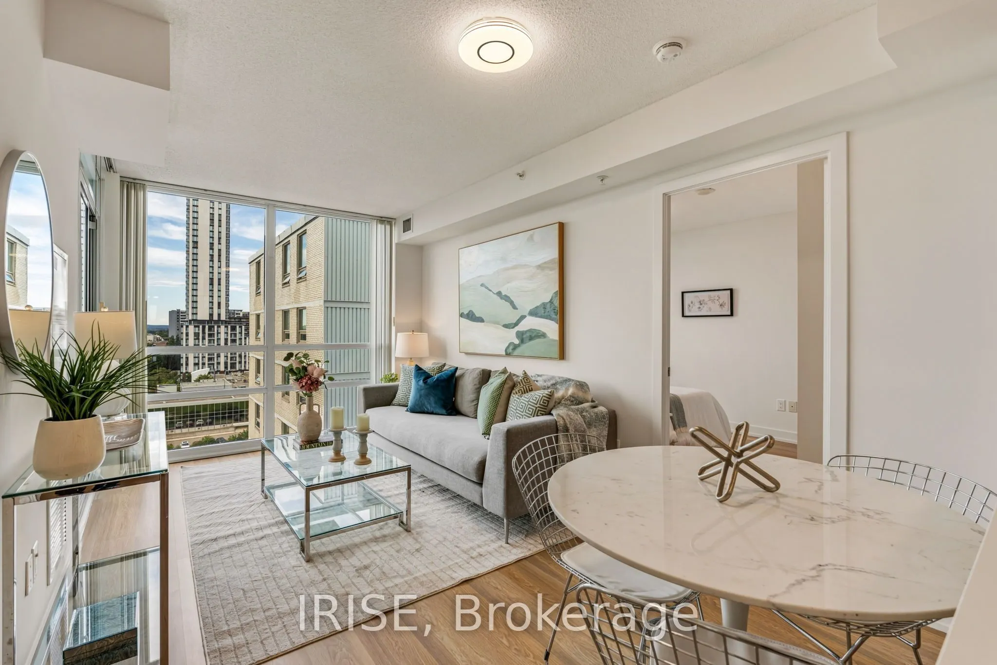 5740 Yonge Street #1006