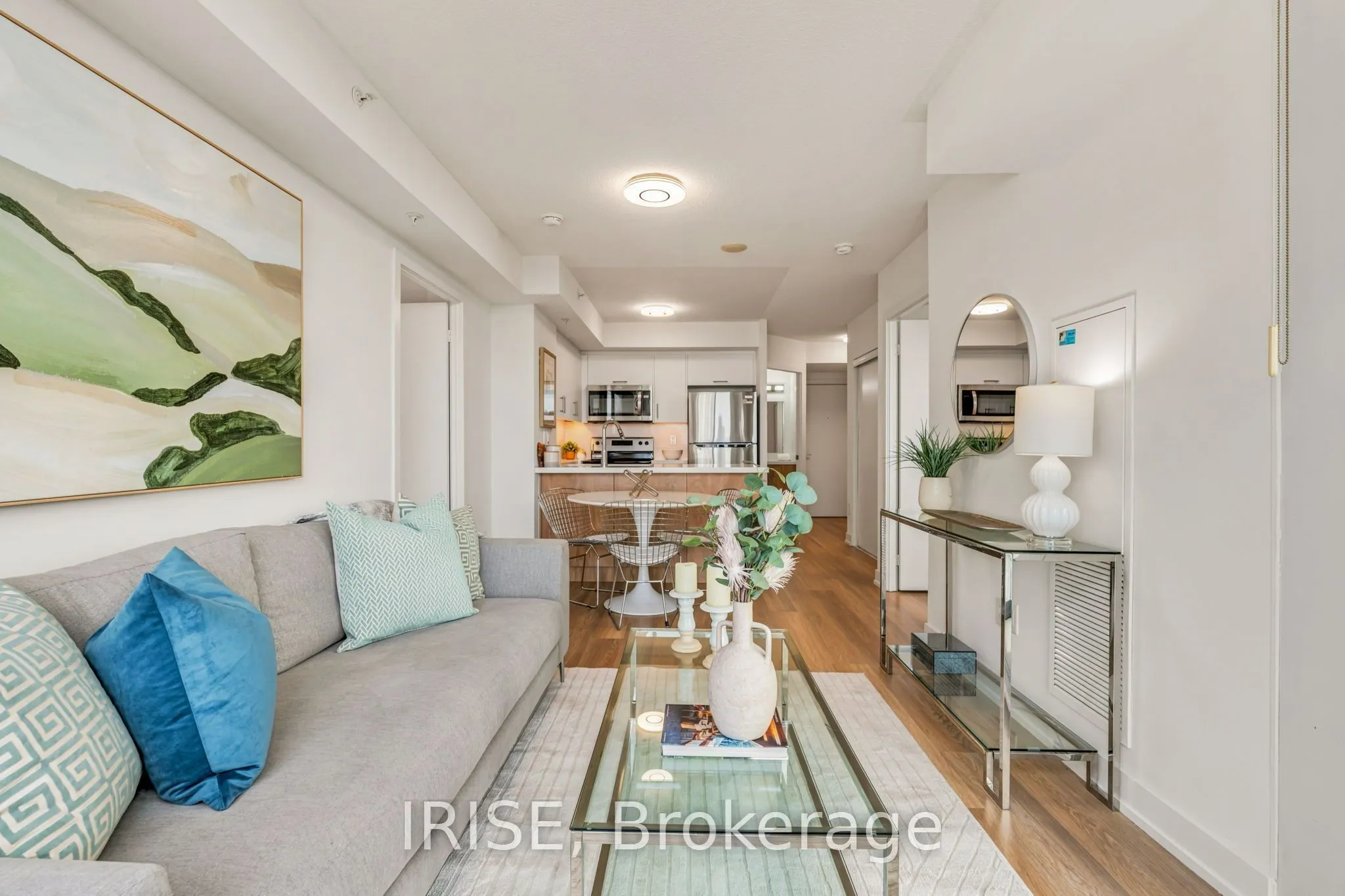 5740 Yonge Street #1006