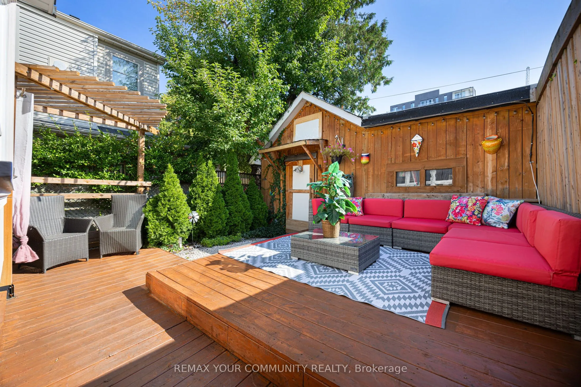 29 Denison Avenue