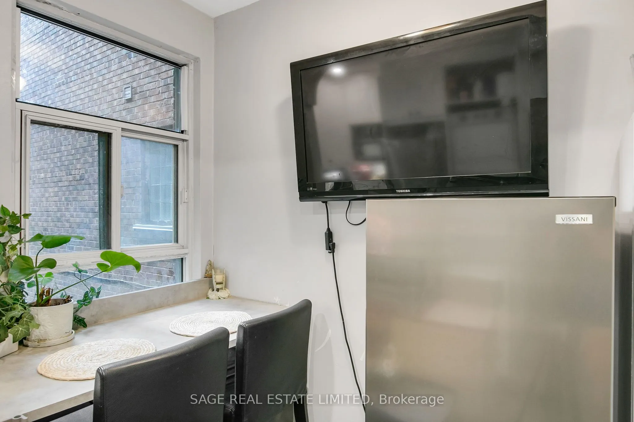1840 Bathurst Street #204