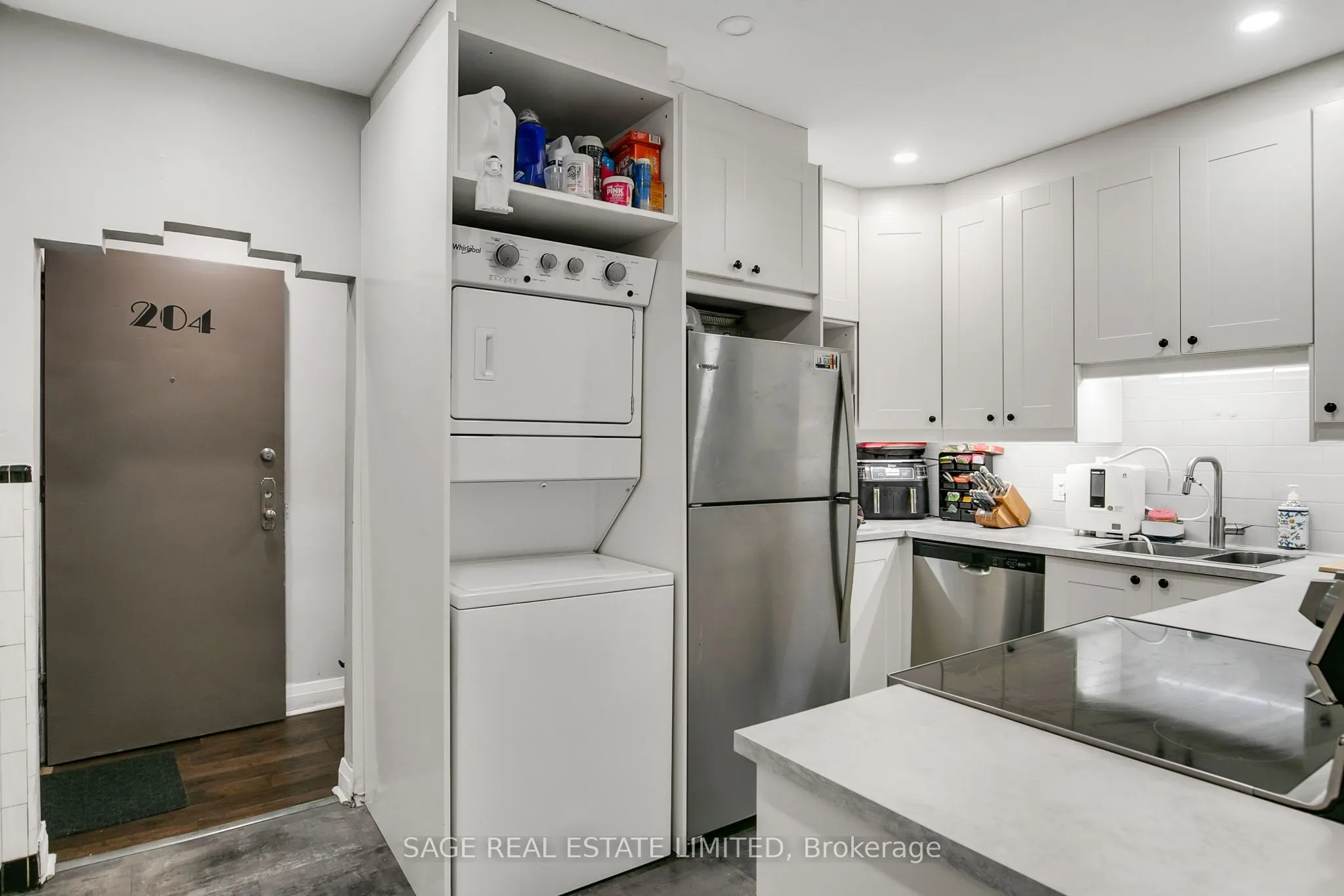 1840 Bathurst Street #204