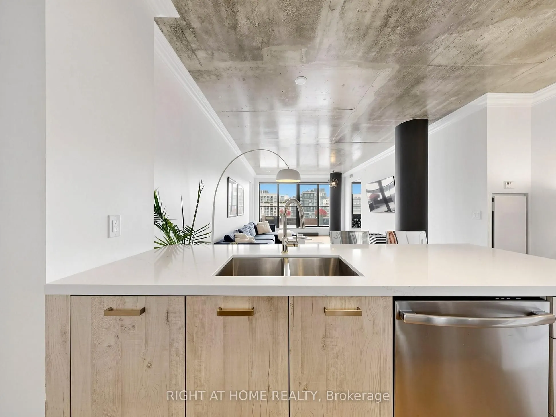 608 Richmond Street W #1106