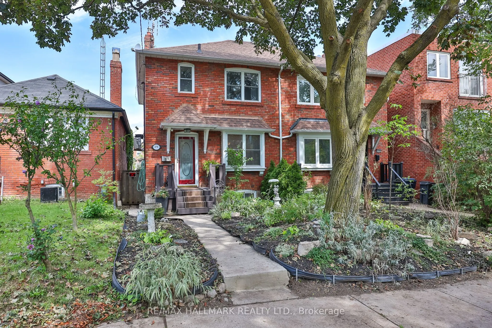 278 Woburn Avenue