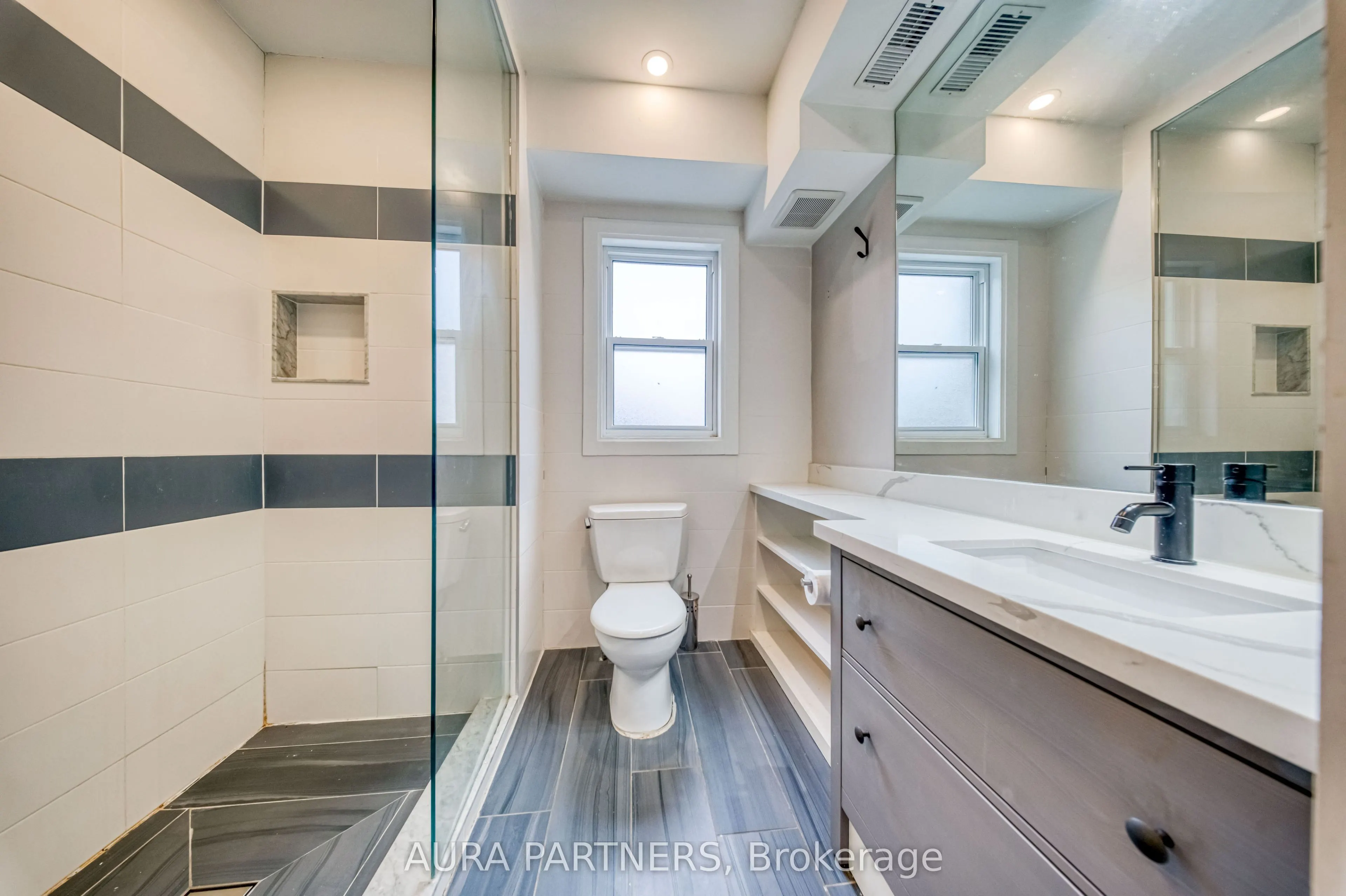 3187 Yonge Street