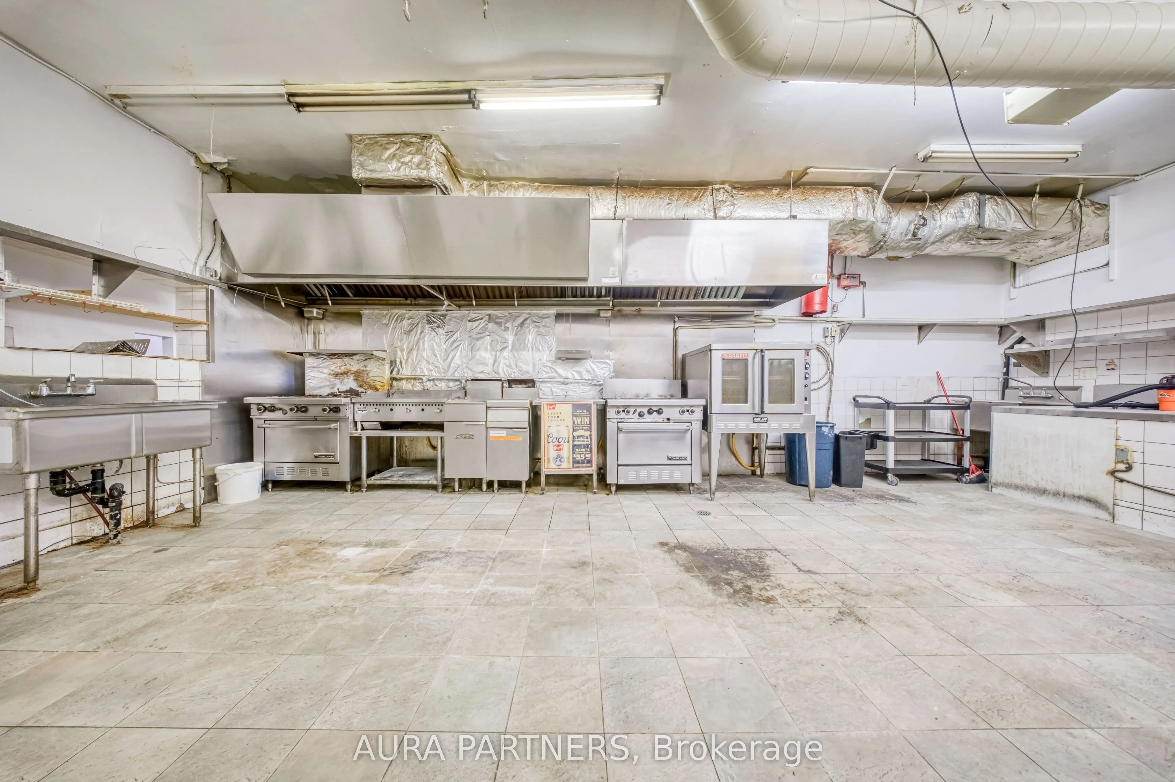 3187 Yonge Street