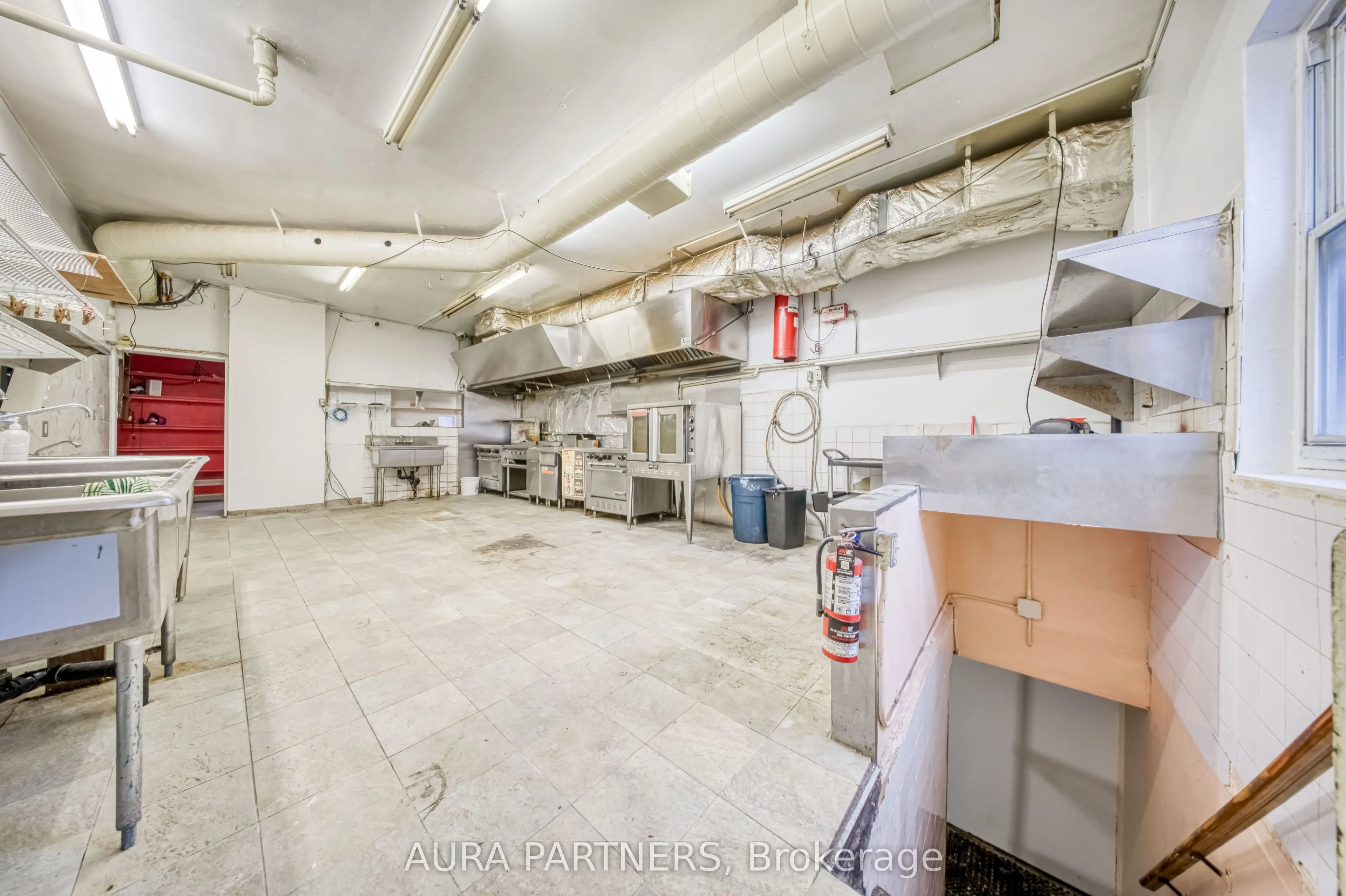 3187 Yonge Street