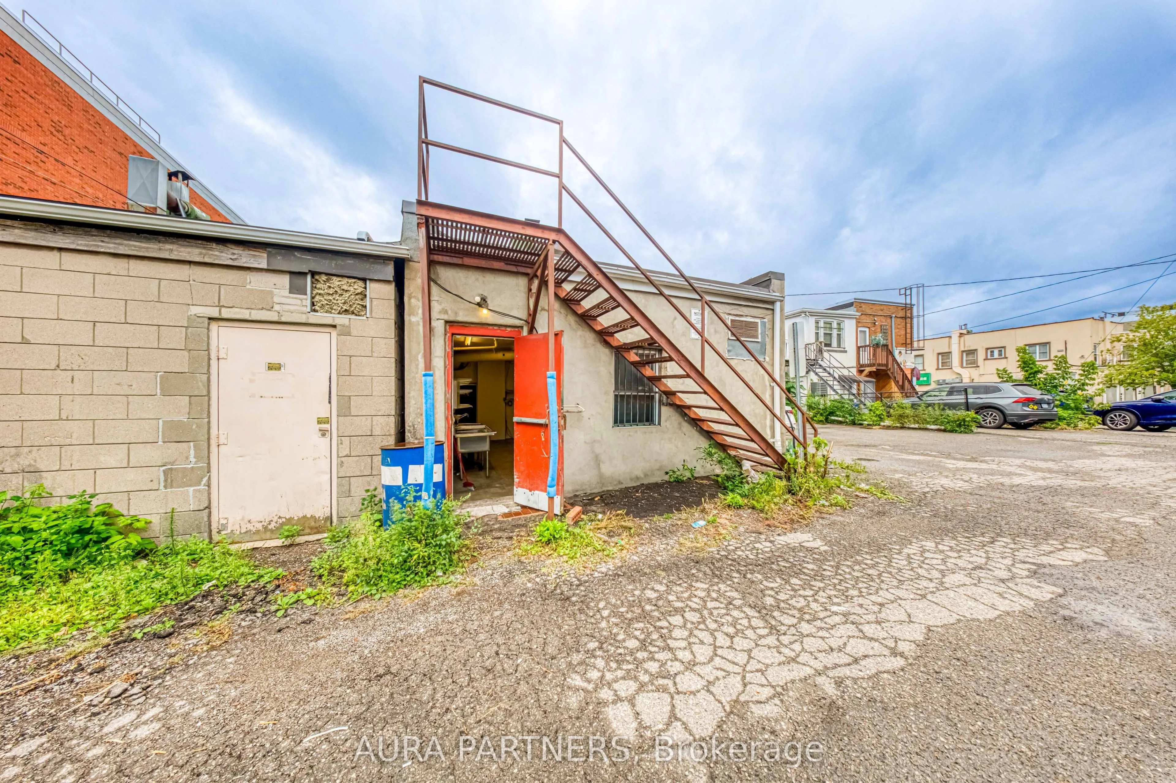 3187 Yonge Street