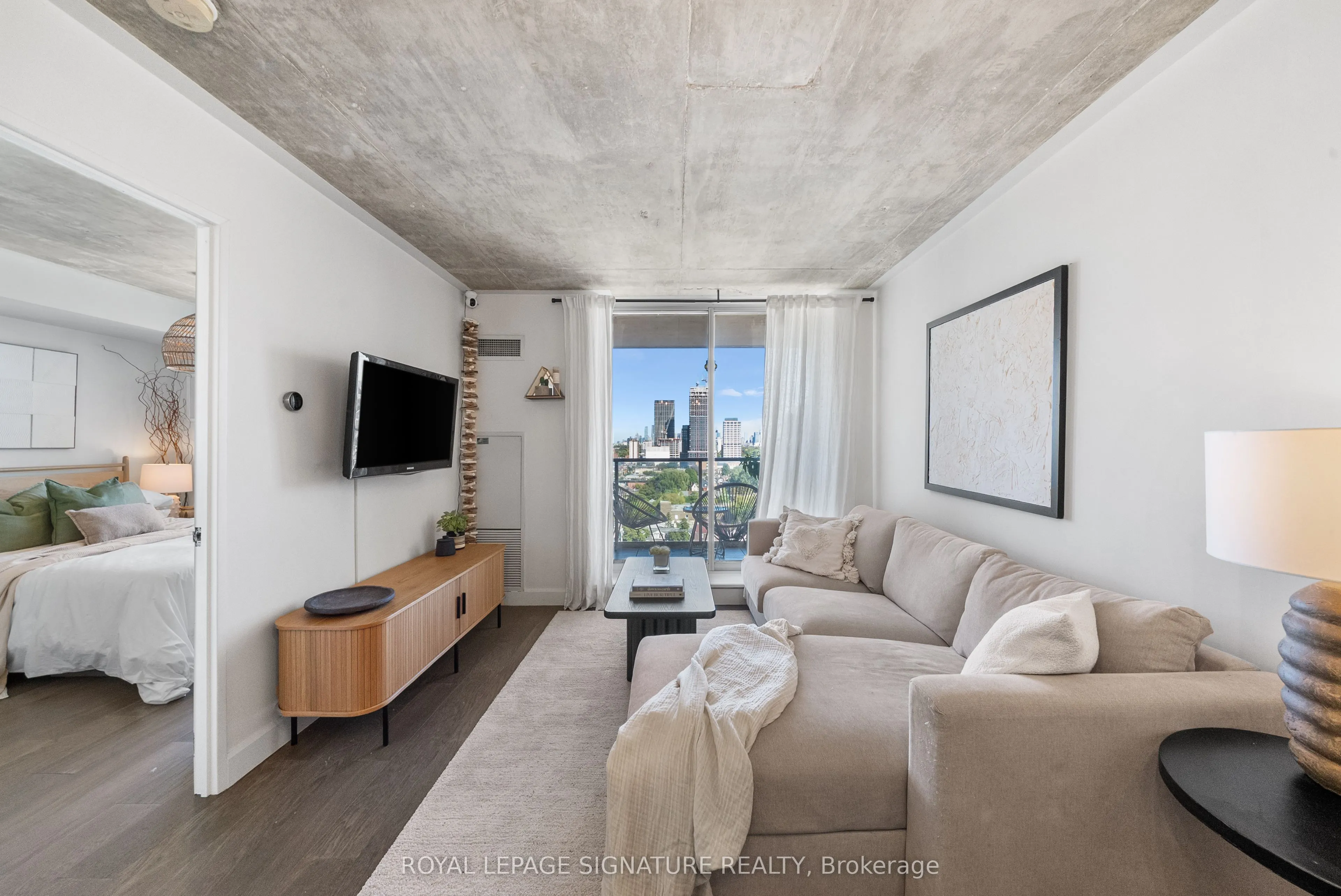 1369 Bloor Street W #1402