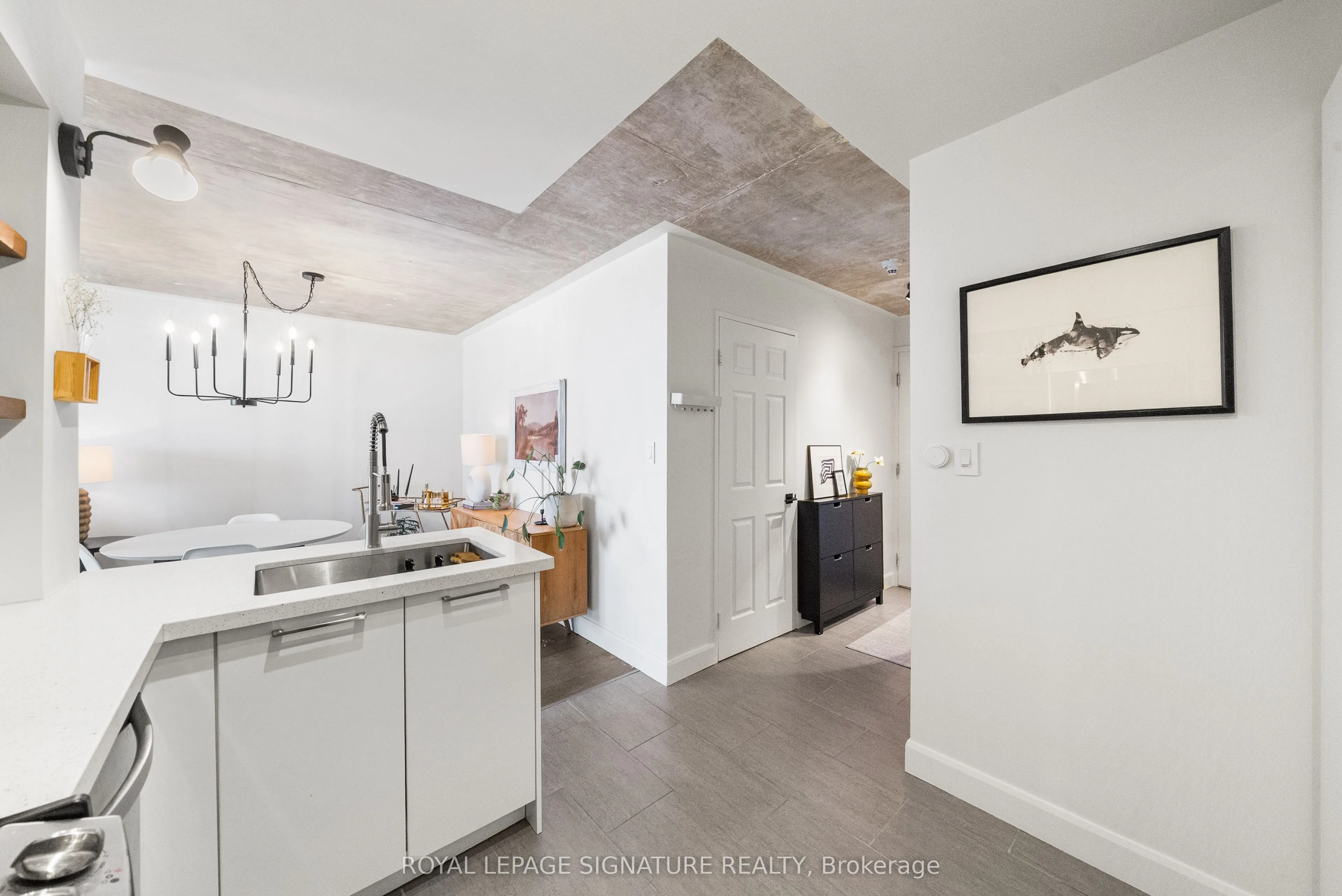1369 Bloor Street W #1402