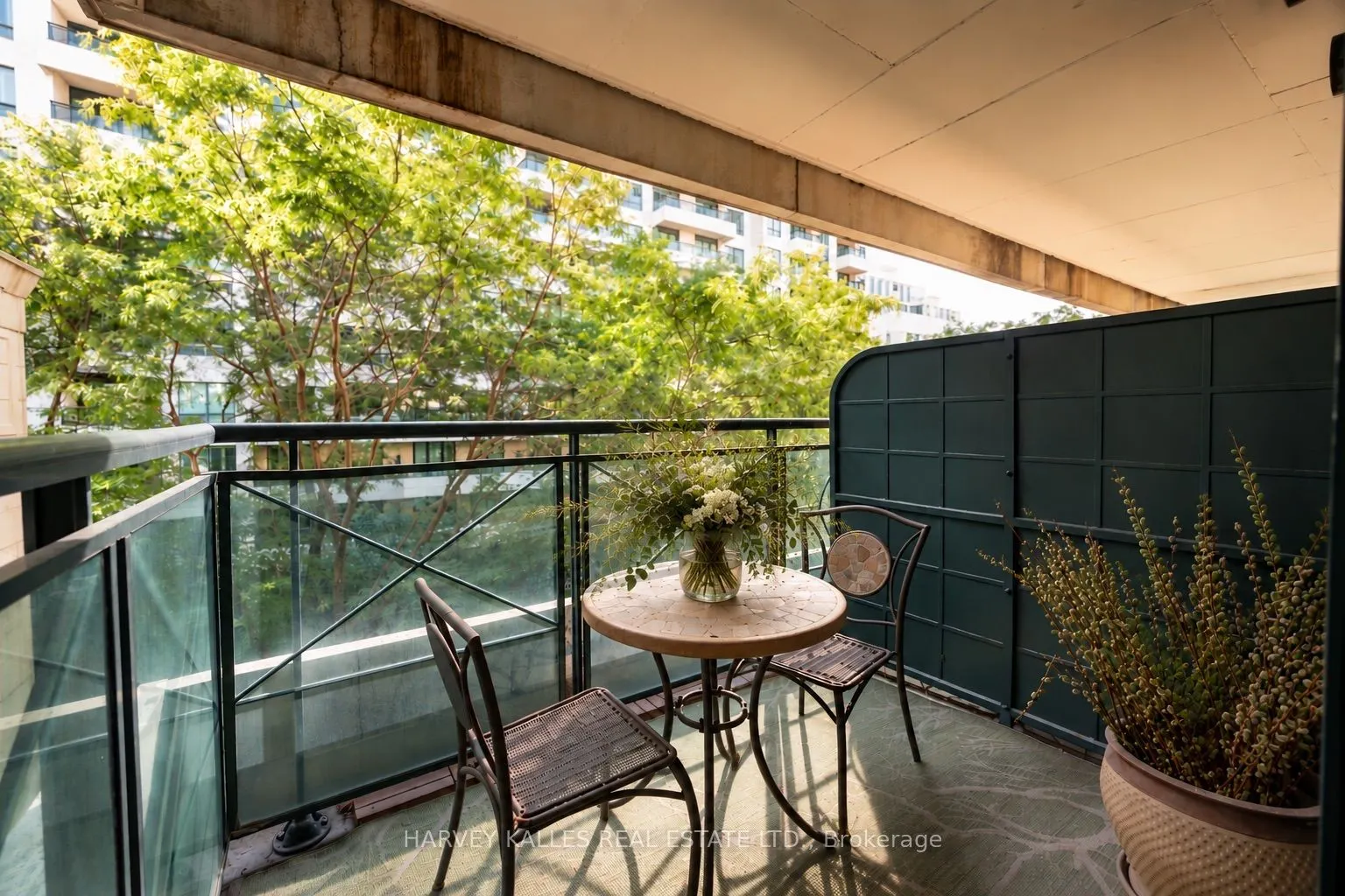 20 Scrivener Square #418