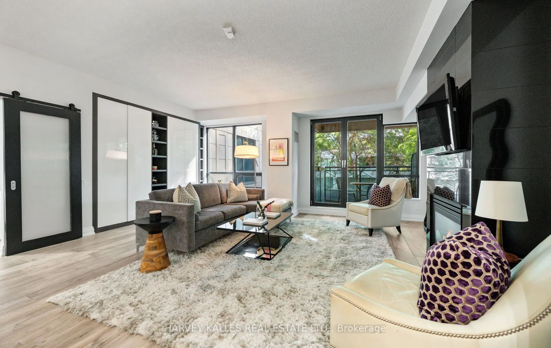 20 Scrivener Square #418